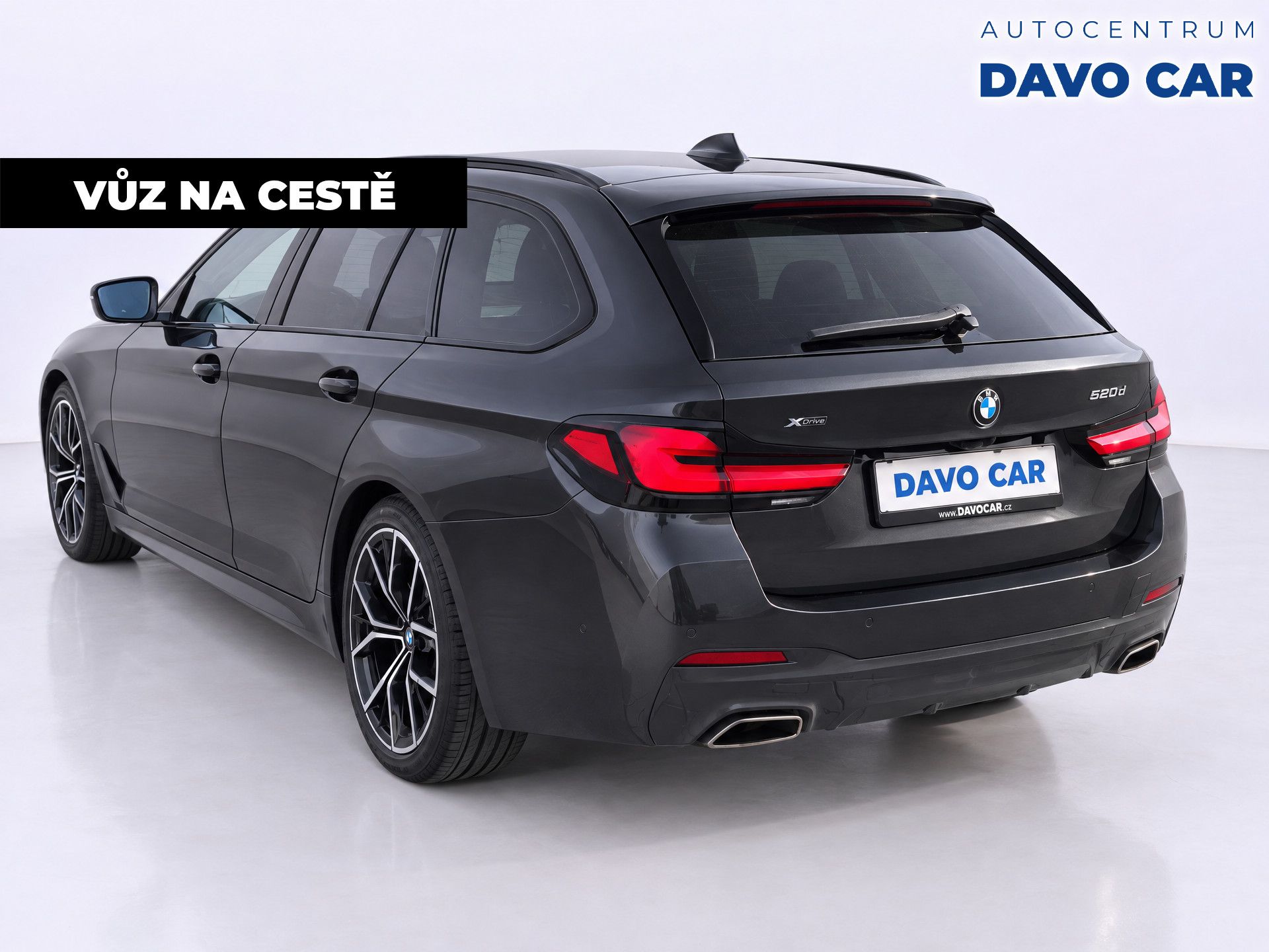 BMW Řada 5, 3,0 540i 245kW xDrive DPH - fotka 2