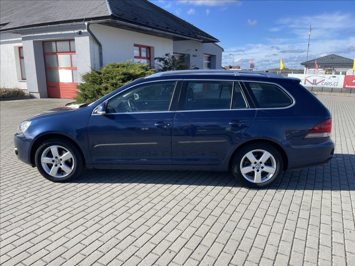 Volkswagen Golf, 1,4 TSi 90kw DSG Comfortline G - fotka 2