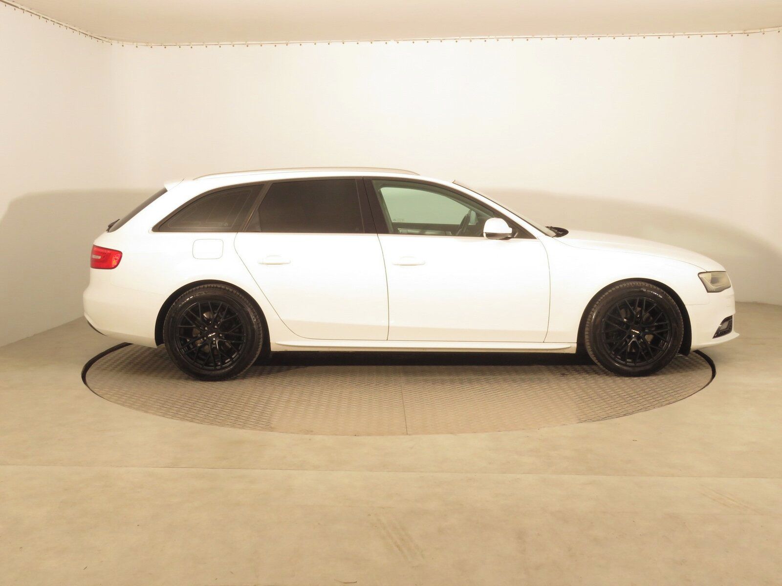 Audi A4, 2.0 TDI, Serv.kniha - fotka 6