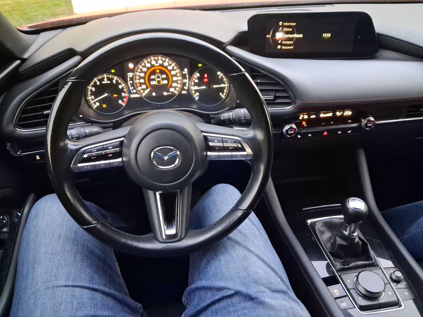 Mazda 3, 2.0 Skyactiv-G, ČR,1.maj - fotka 3