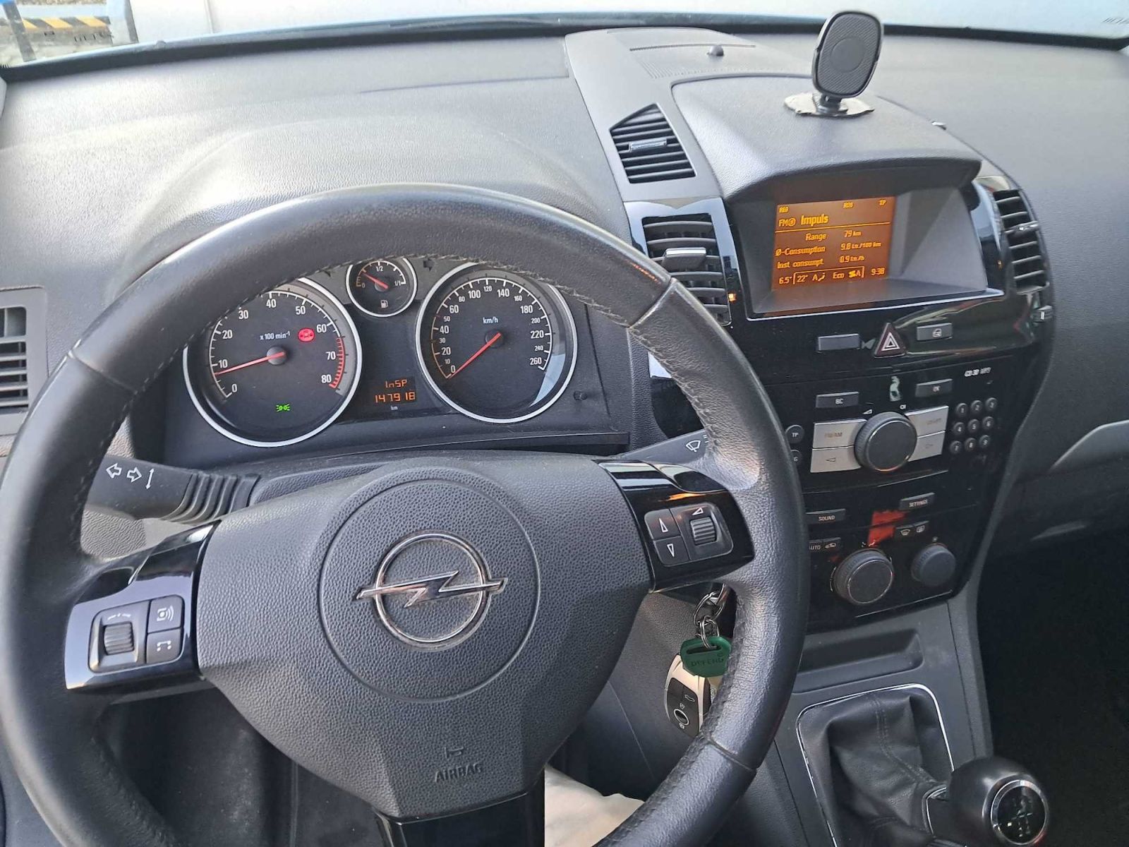 Opel Zafira, 1.6, 7 míst, po STK, Tažné - fotka 3