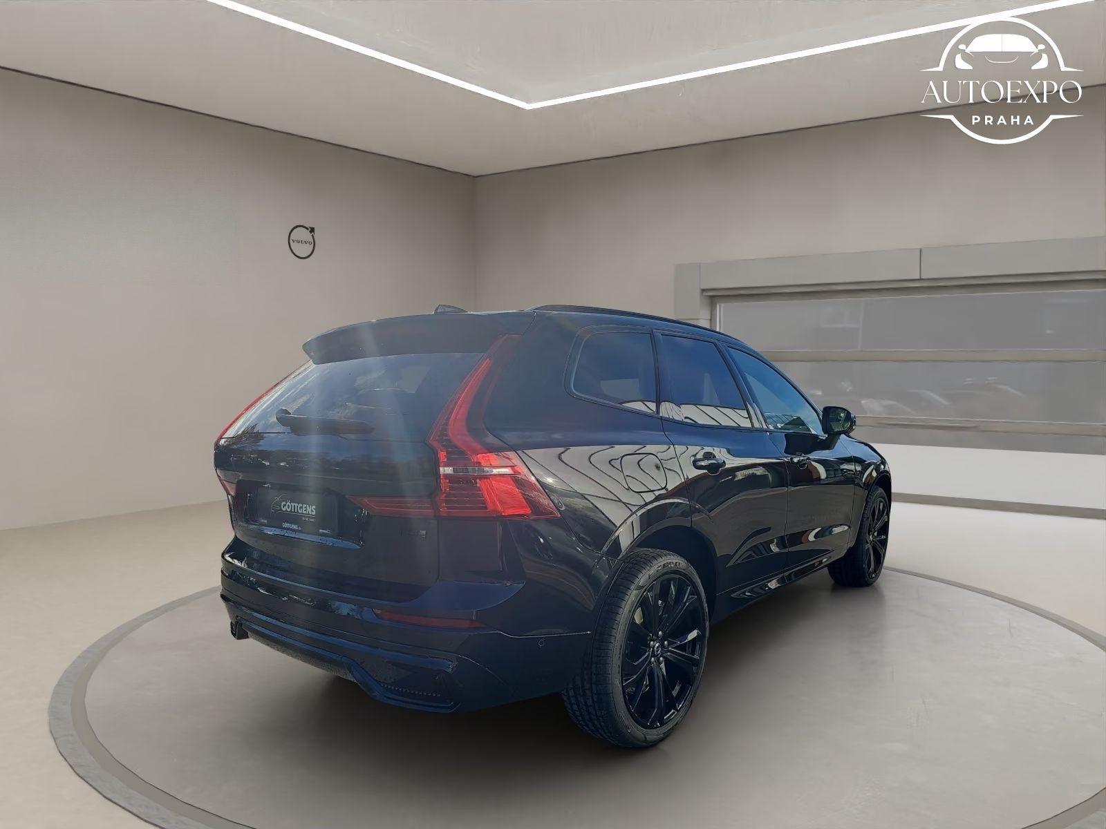 Volvo XC60, T8 AWD Plus Black Edition - fotka 6