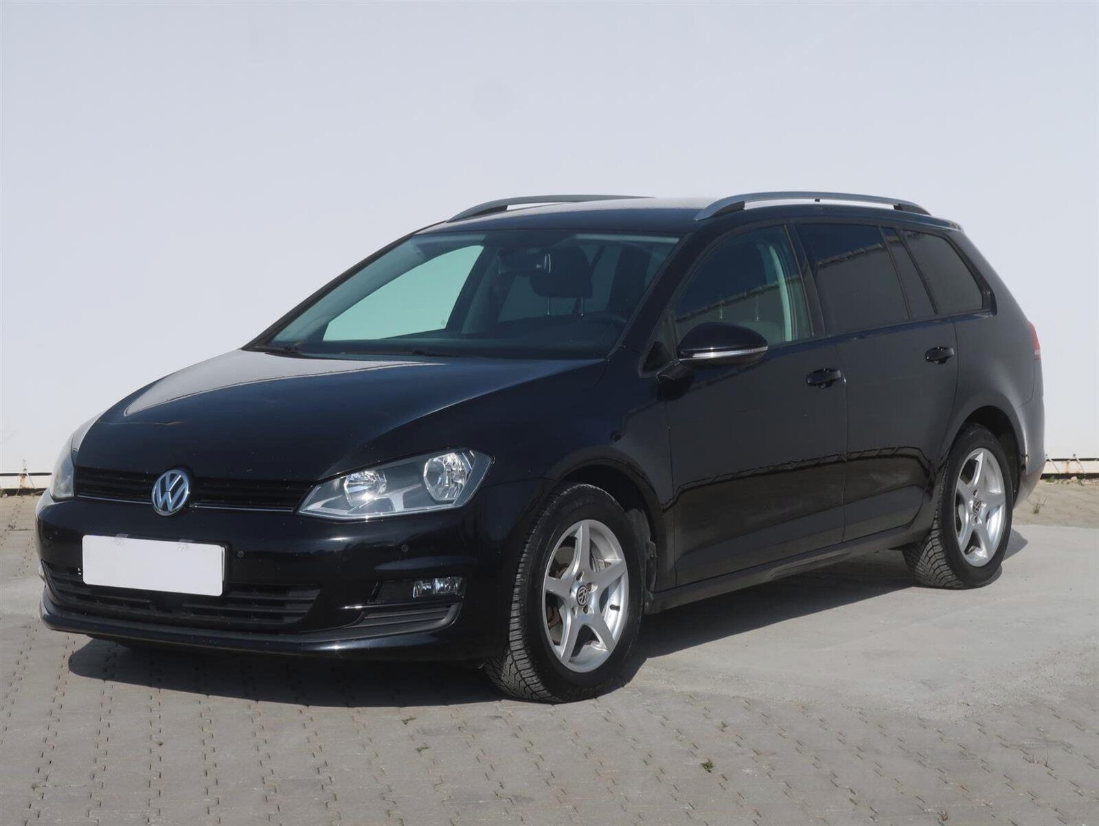 Volkswagen Golf, 1.6 TDI - fotka 2
