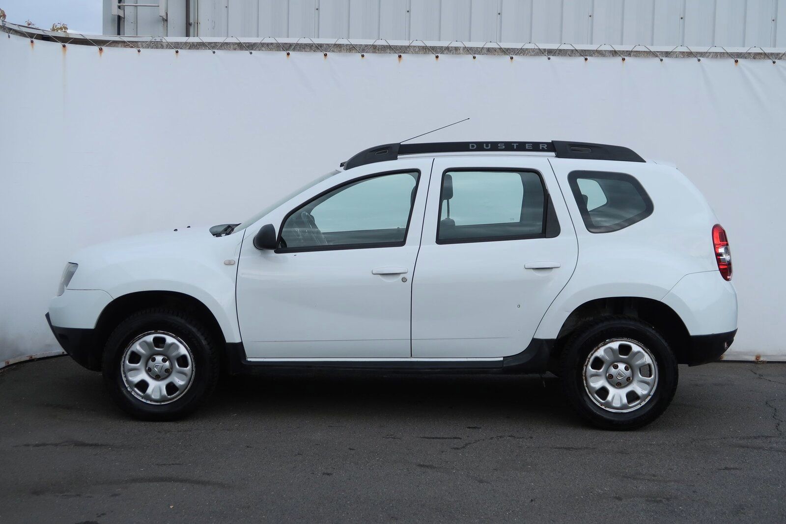 Dacia Duster, 1.6 16V, Vyhř. sedaček - fotka 3