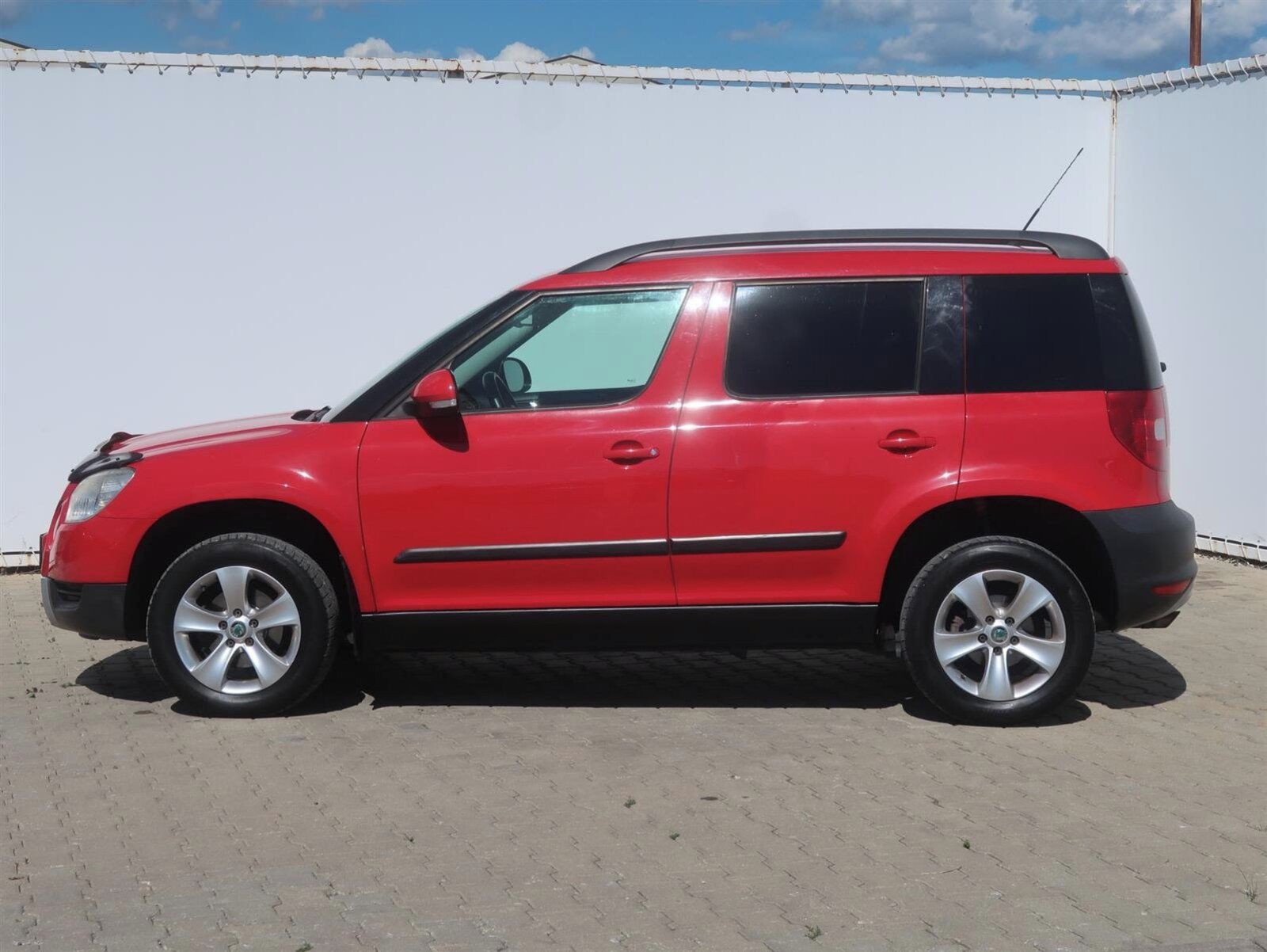 Škoda Yeti, 1.2 TSI, Ambition, Serv.kniha - fotka 3