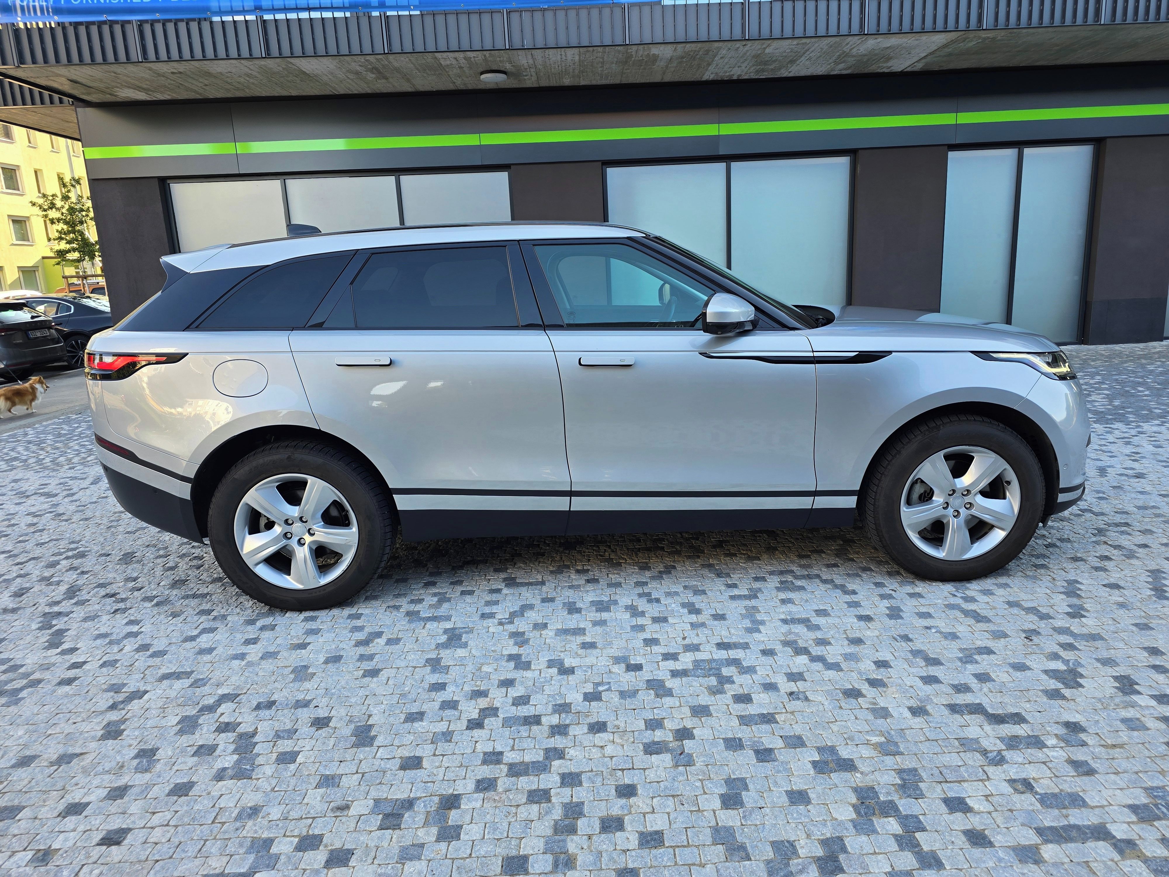 Land Rover Range Rover Velar - fotka 5