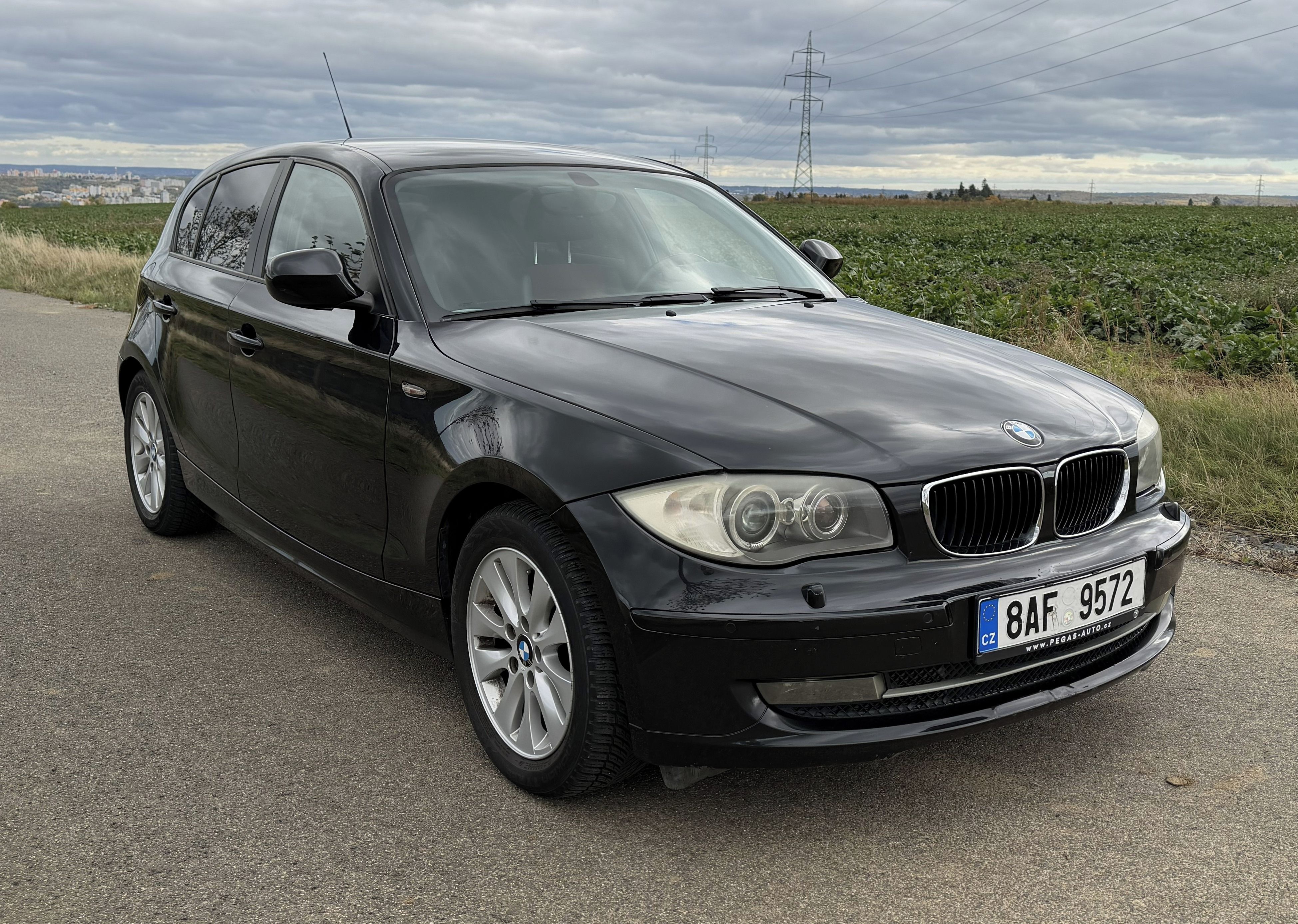 BMW Řada 1, 2.0, 90kW, MT6, CZ, servisován - fotka 3