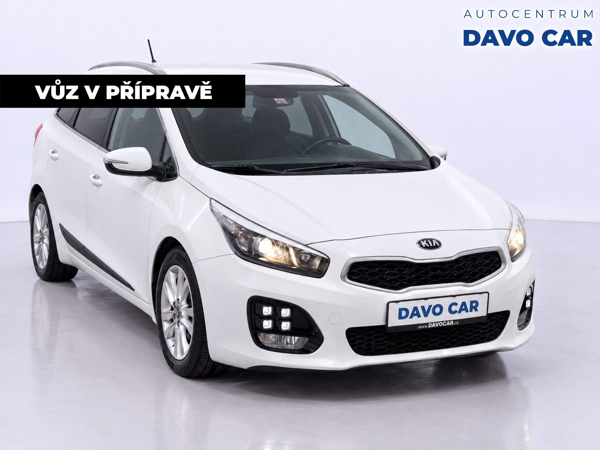 Kia Cee´d, 1,6 CRDi 100kW GT Line SW CZ - fotka 4