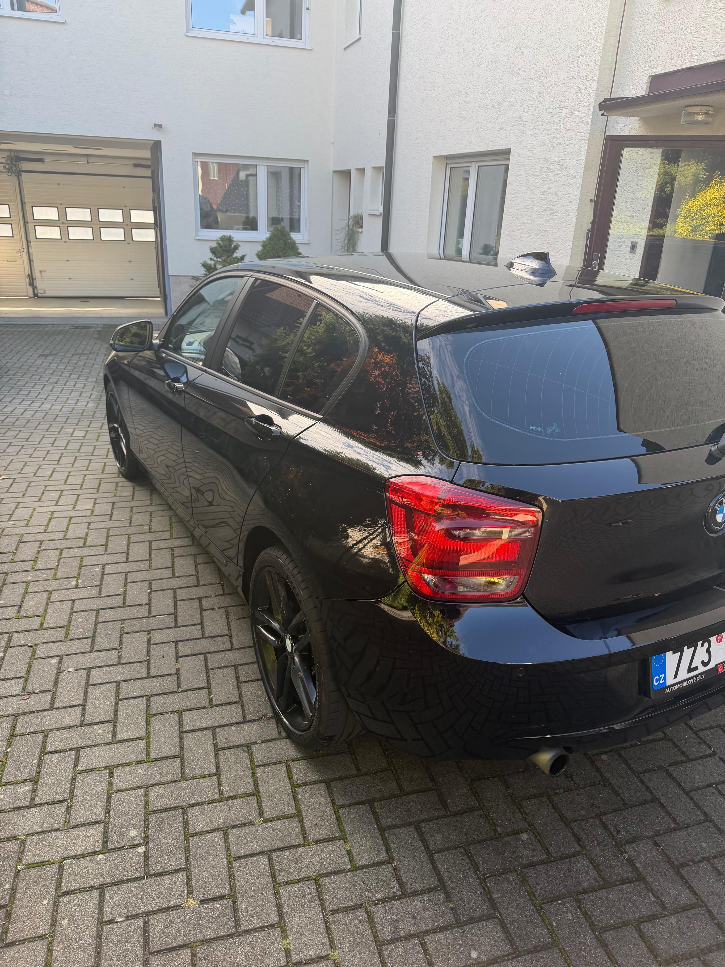 BMW Řada 1, 116i 100kw - fotka 4
