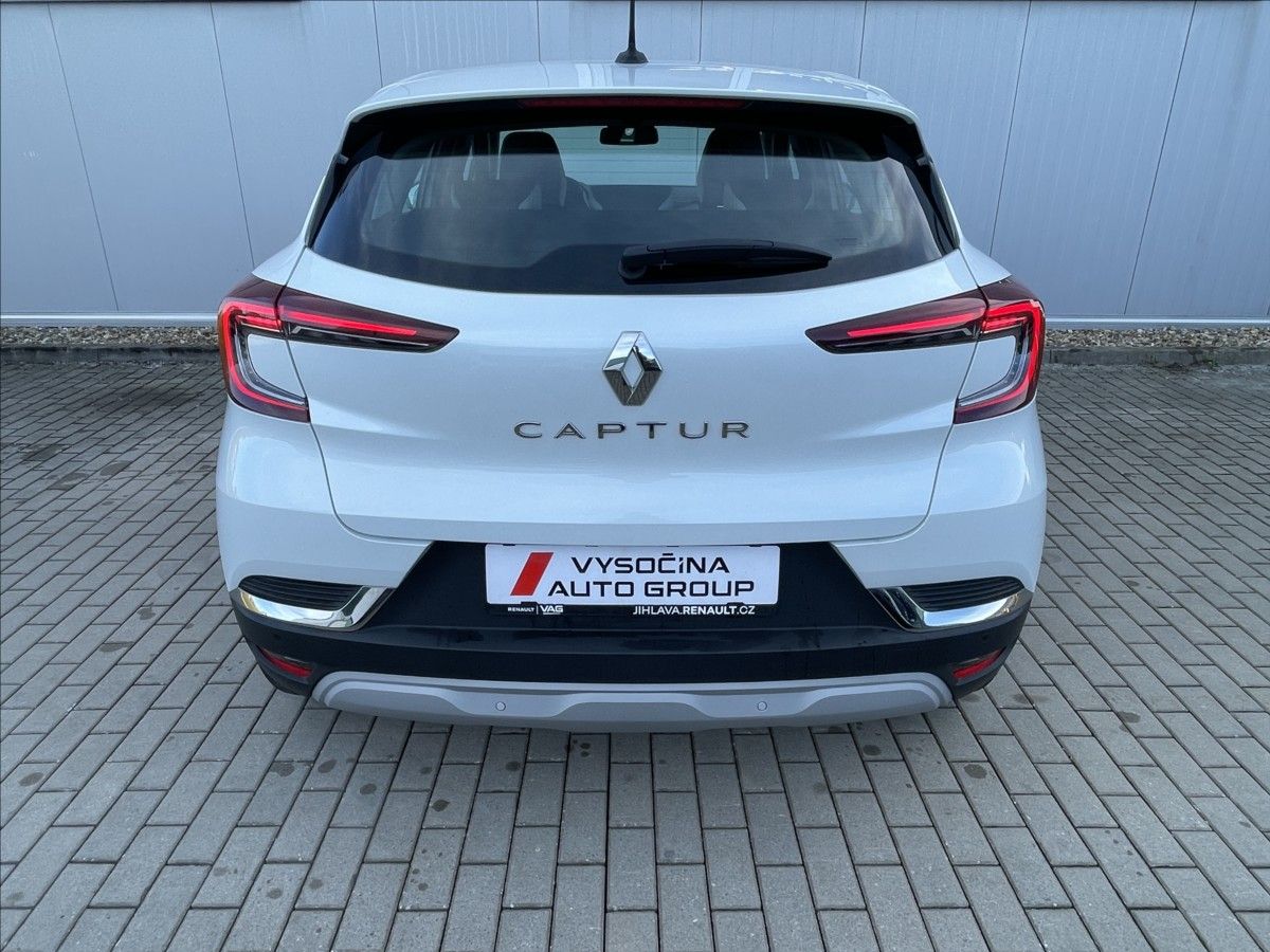 Renault Captur, 1,3 TCe 140 TECHNO 1.Maj-CZ - fotka 4