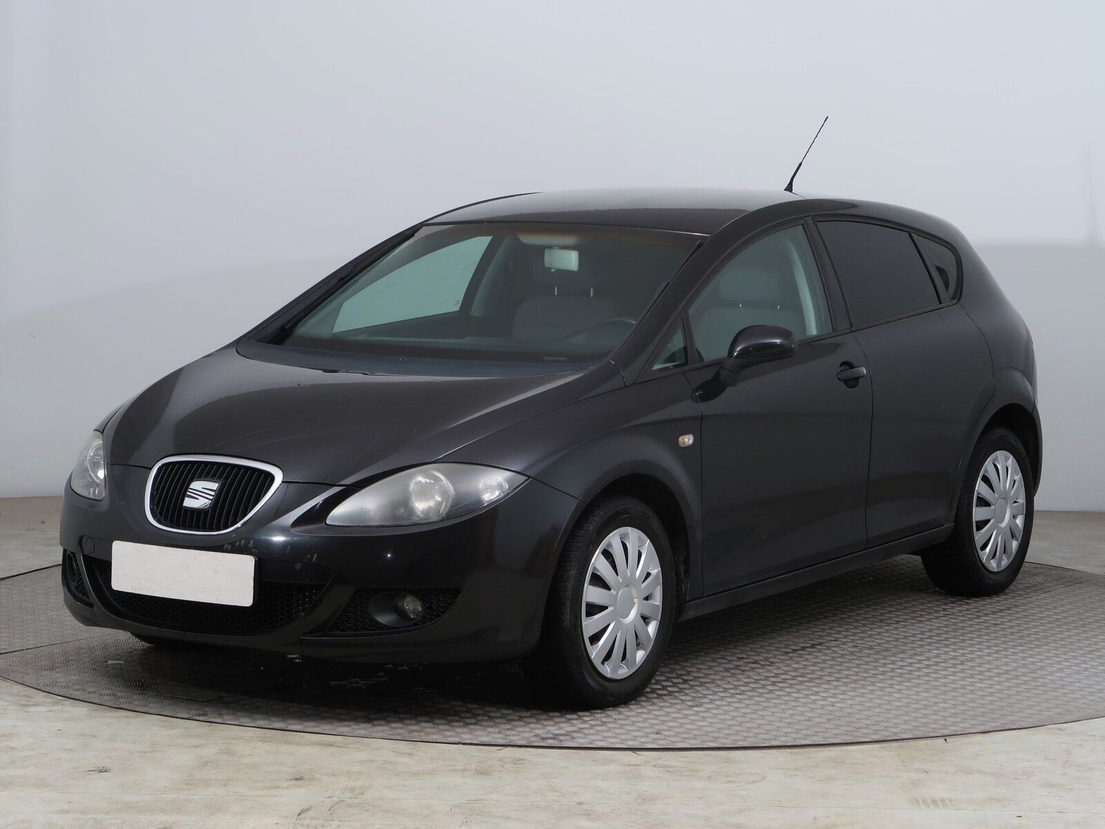 Seat Leon, 1.6, Klima, za dobrou cenu - fotka 2