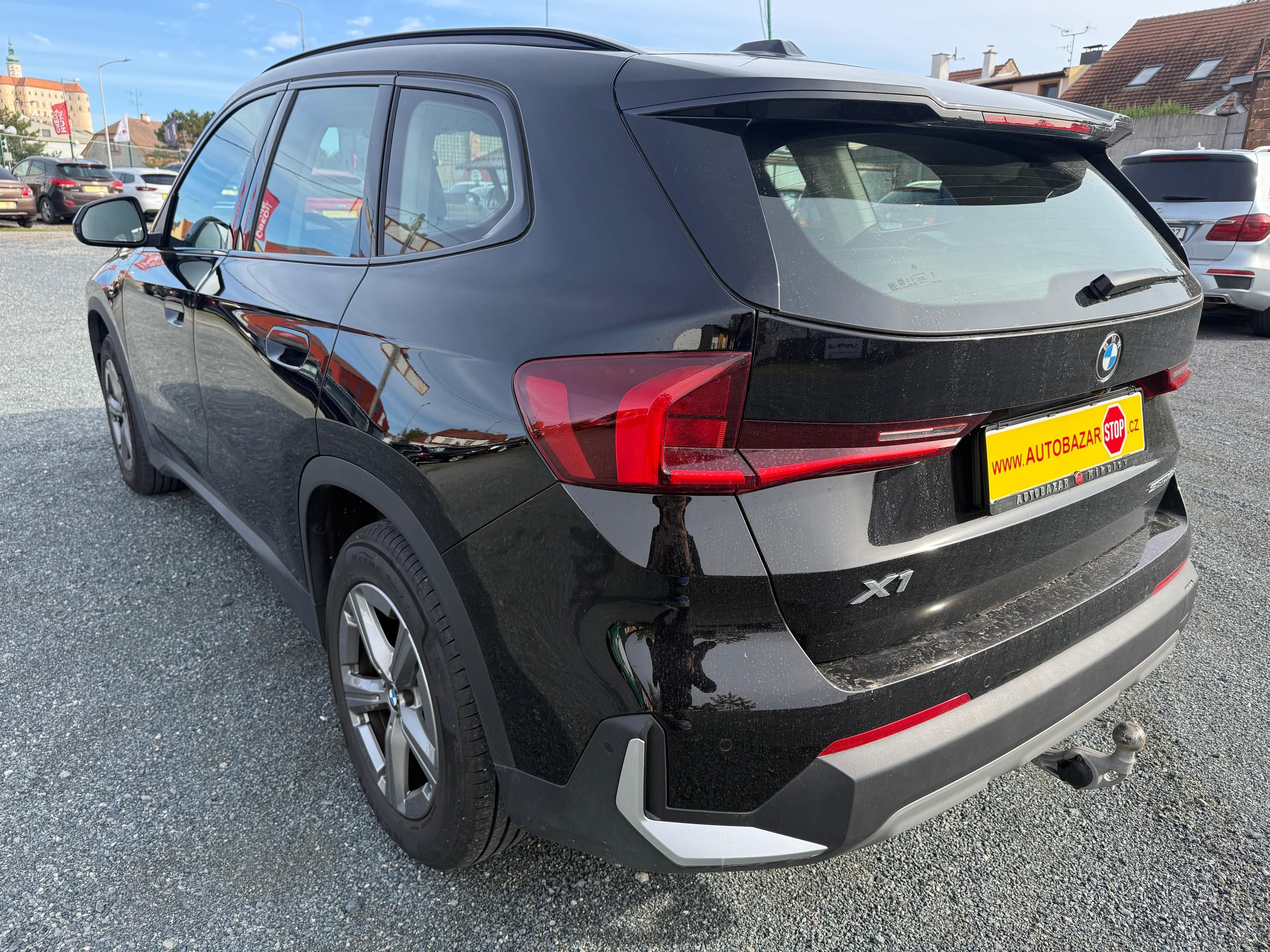 BMW X1, 1.8i SDRIVE PŘEDPLACENÝ SERVIS - fotka 6