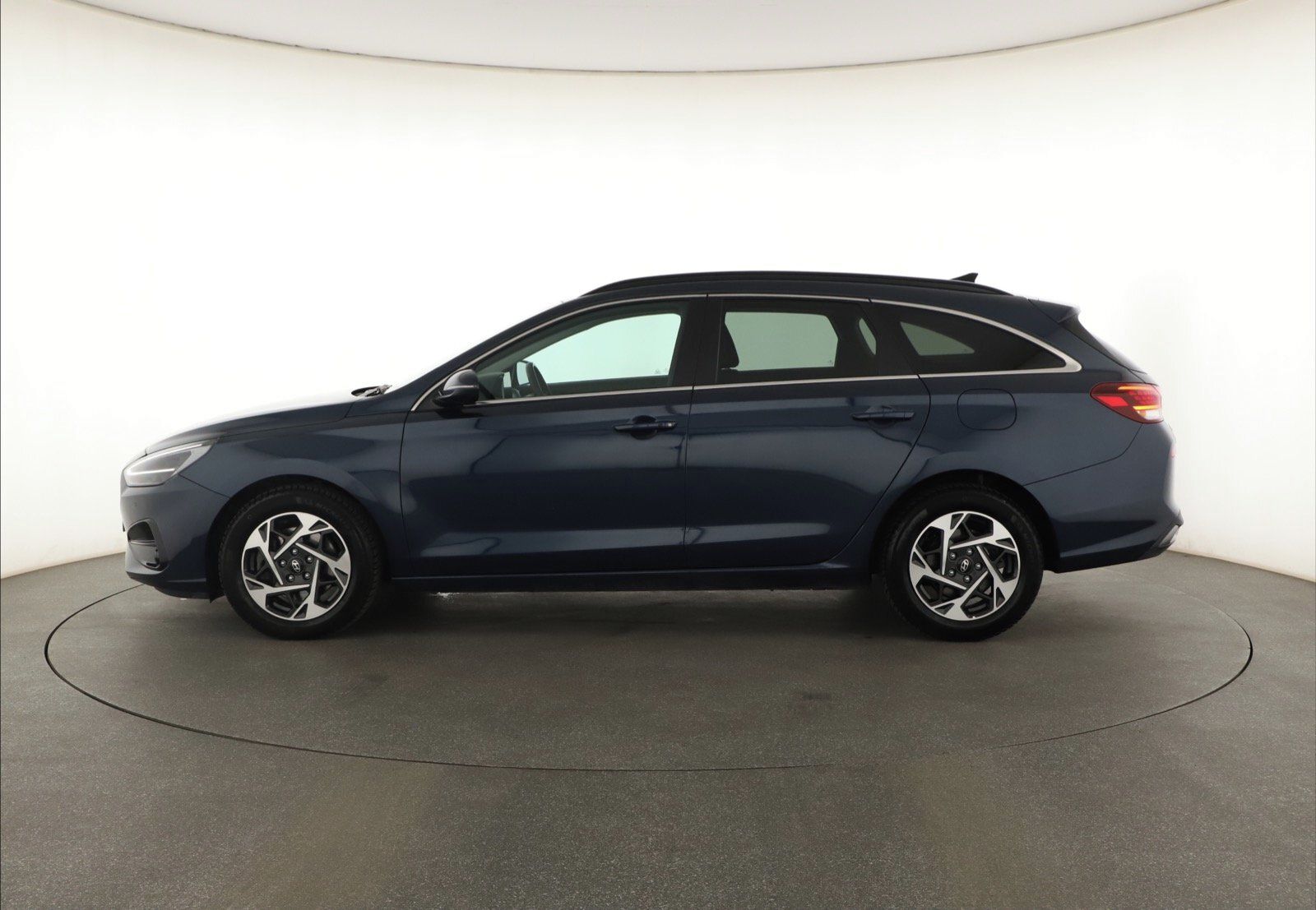 Hyundai i30, 1.0 T-GDI, Style, Záruka - fotka 3