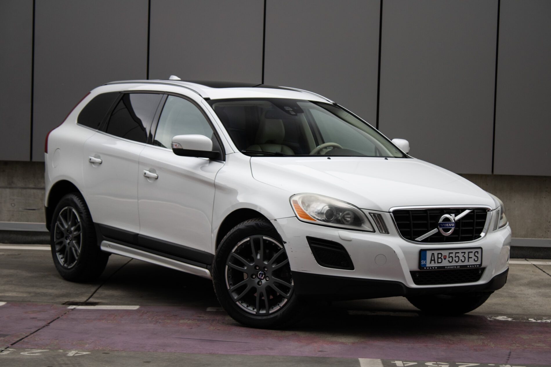 Volvo XC60 - fotka 3
