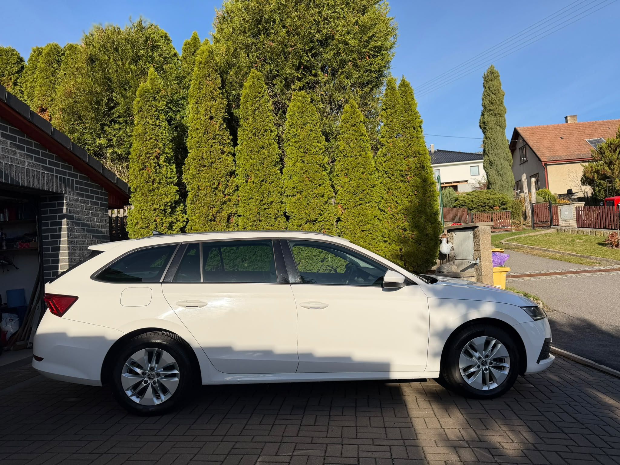 Škoda Octavia, 2,0TDi,ambient+,CZ,M6,1maj,DPH - fotka 4