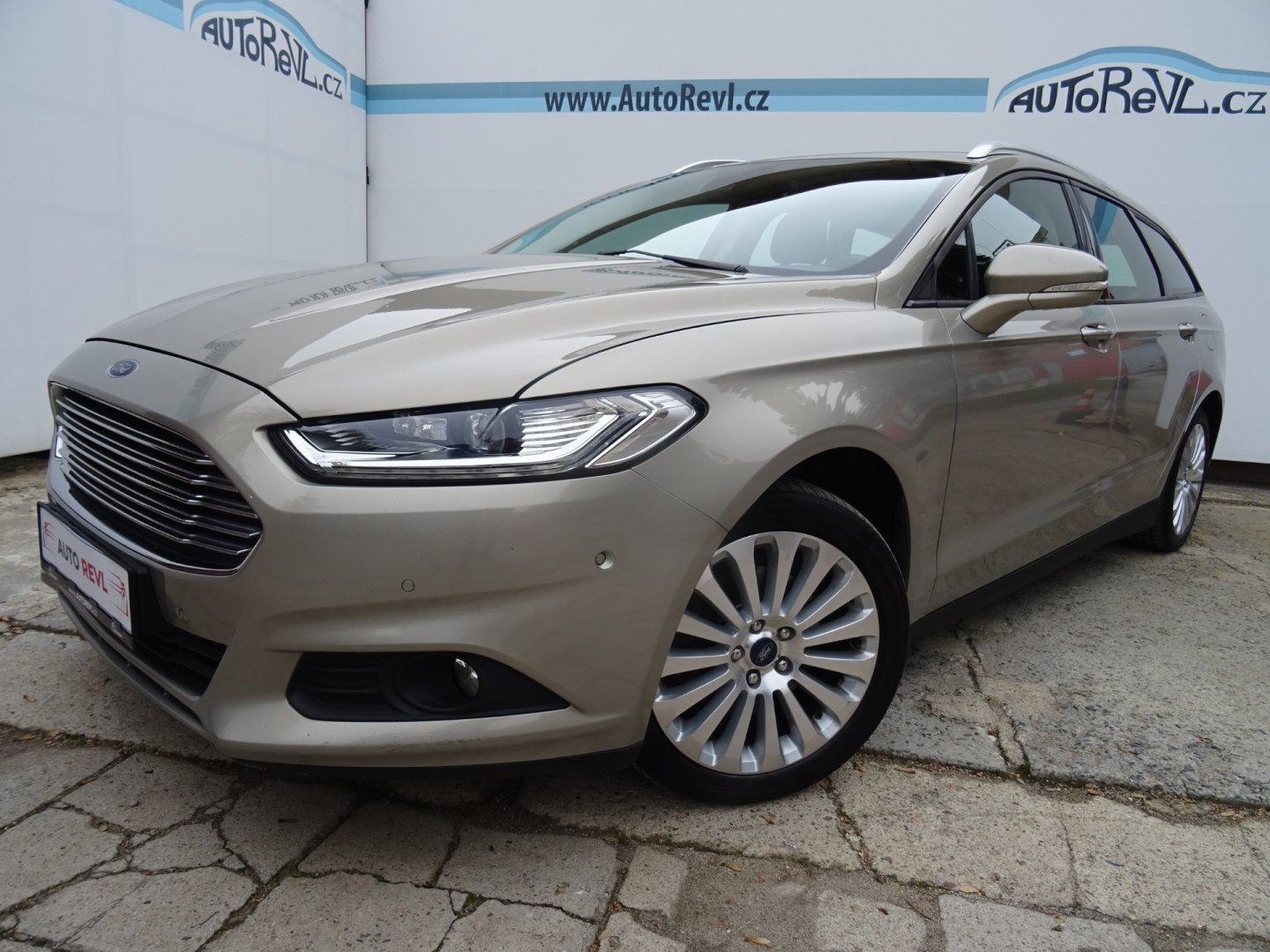 Ford Mondeo, 1.6TDCi,85kW,e.serv.k,navi - fotka 2