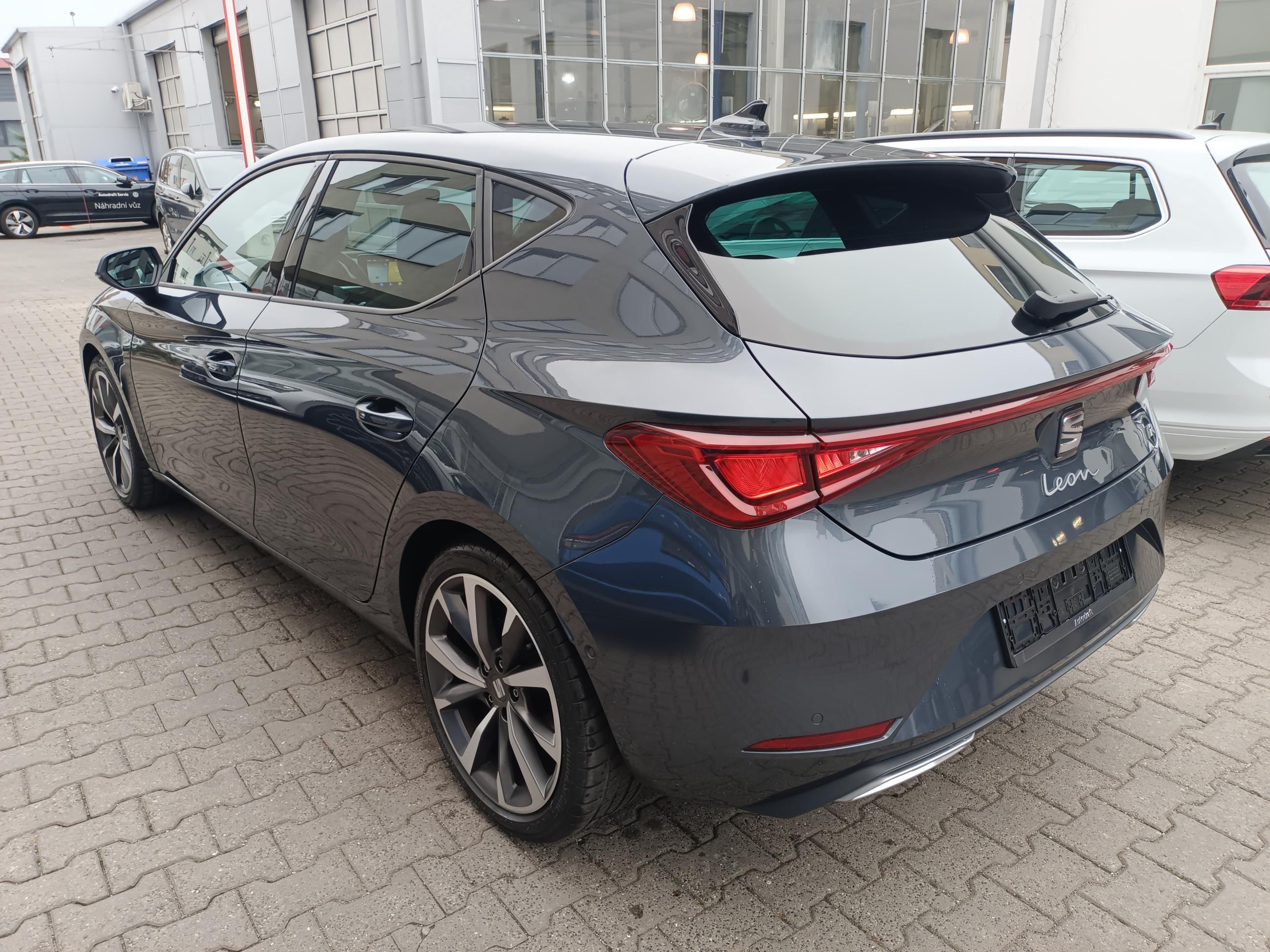 Seat Leon, FR 2.0 TSI 140kW DSG - fotka 4