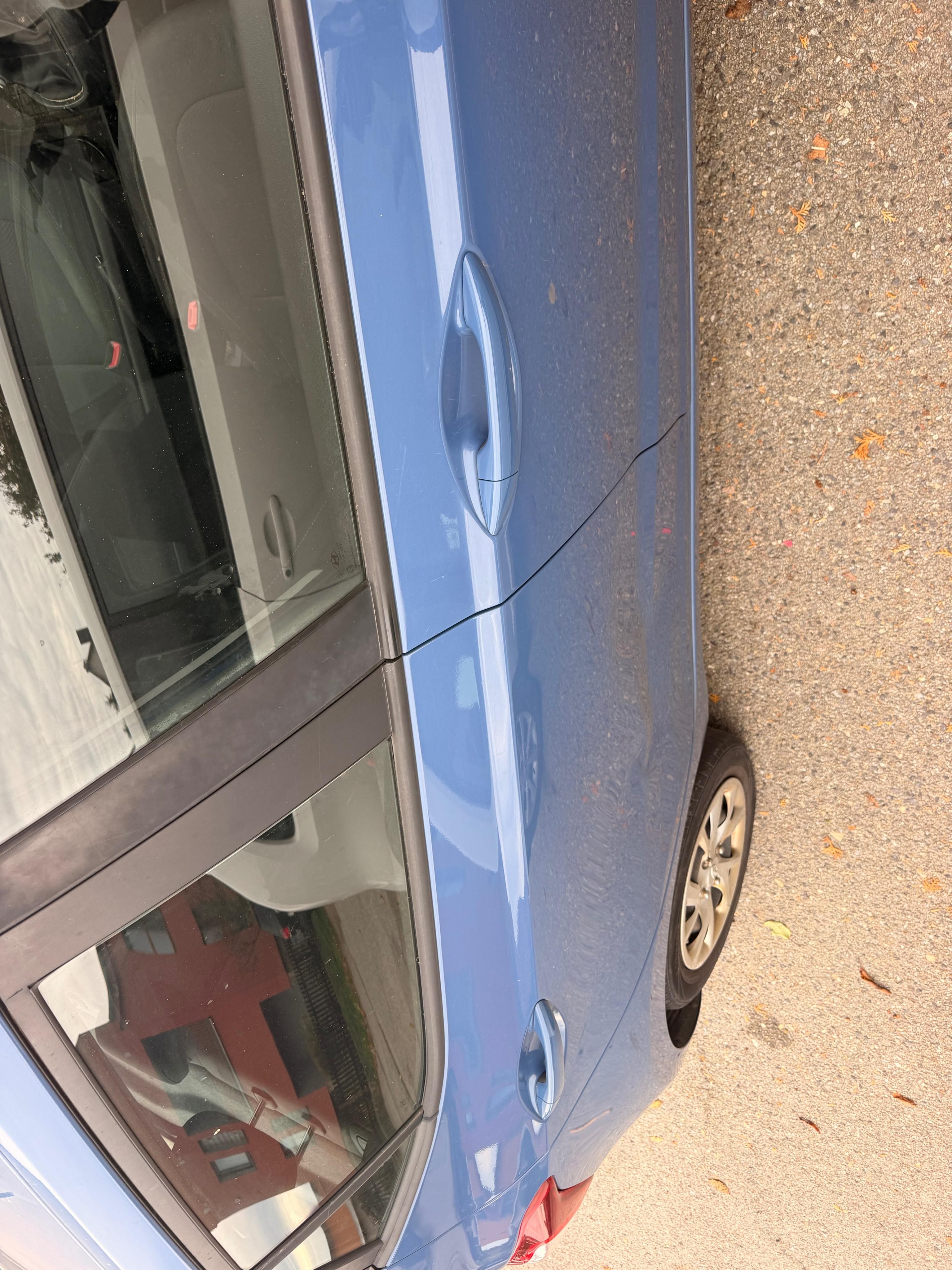 Hyundai i10, Auto na náhradní díly - fotka 2