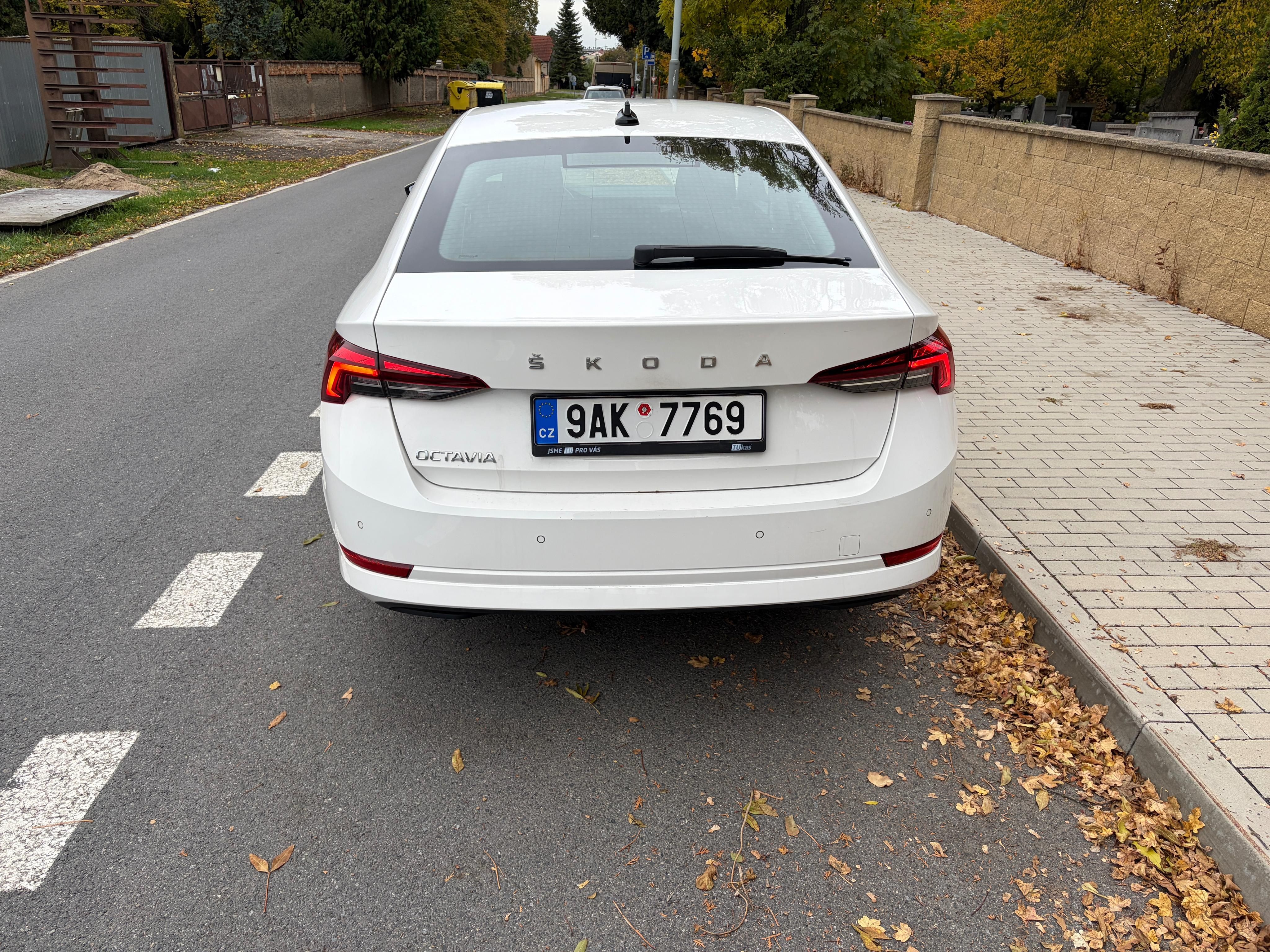 Škoda Octavia, 1.0 TSI Active - fotka 6