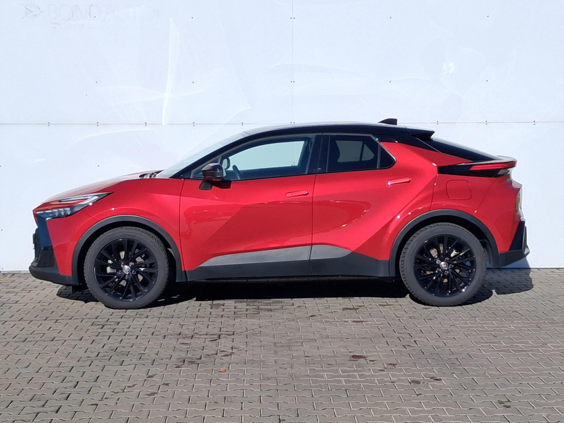 Toyota C-HR, 2,0 HEV e-CVT GR Sport - fotka 3