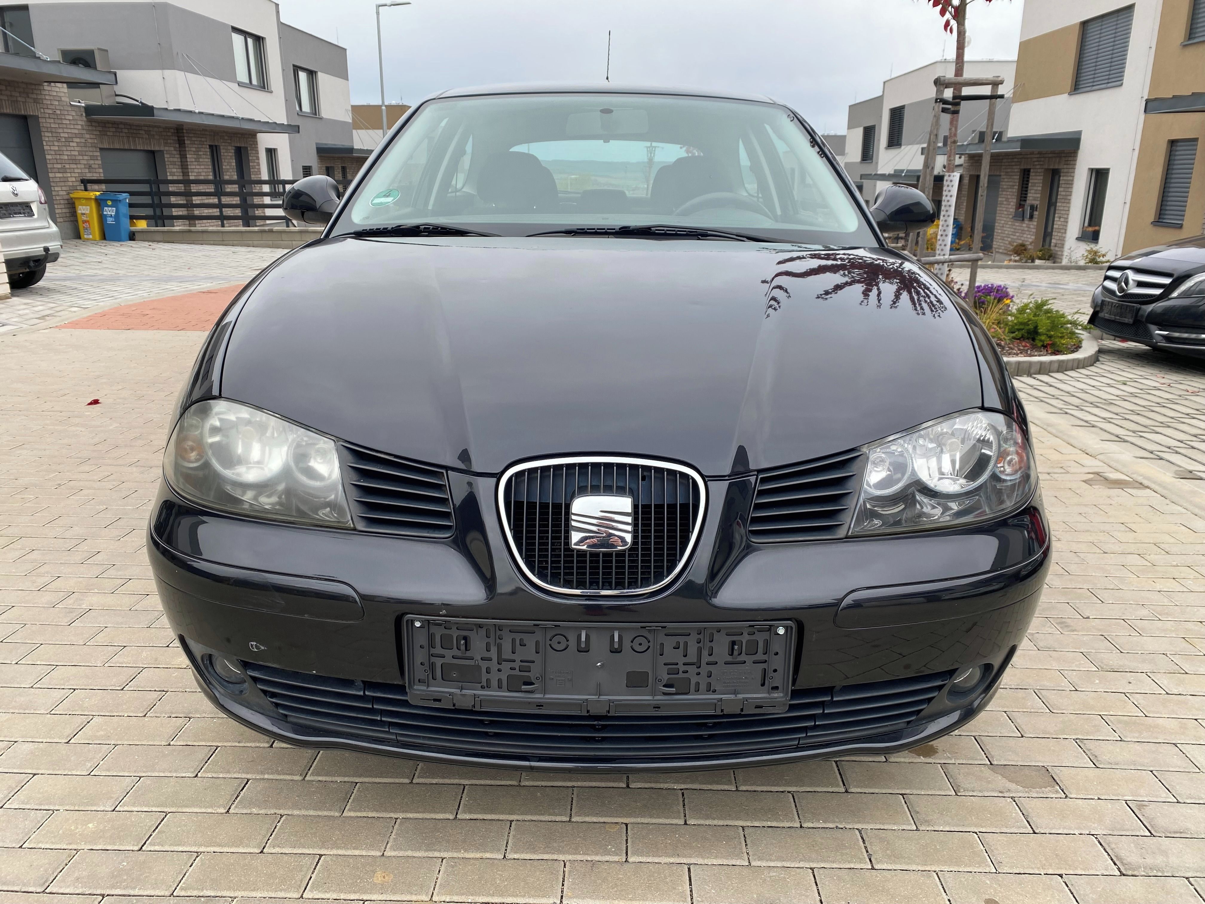 Seat Ibiza, 1.4 16V, 55kW, klima, nová STK - fotka 4