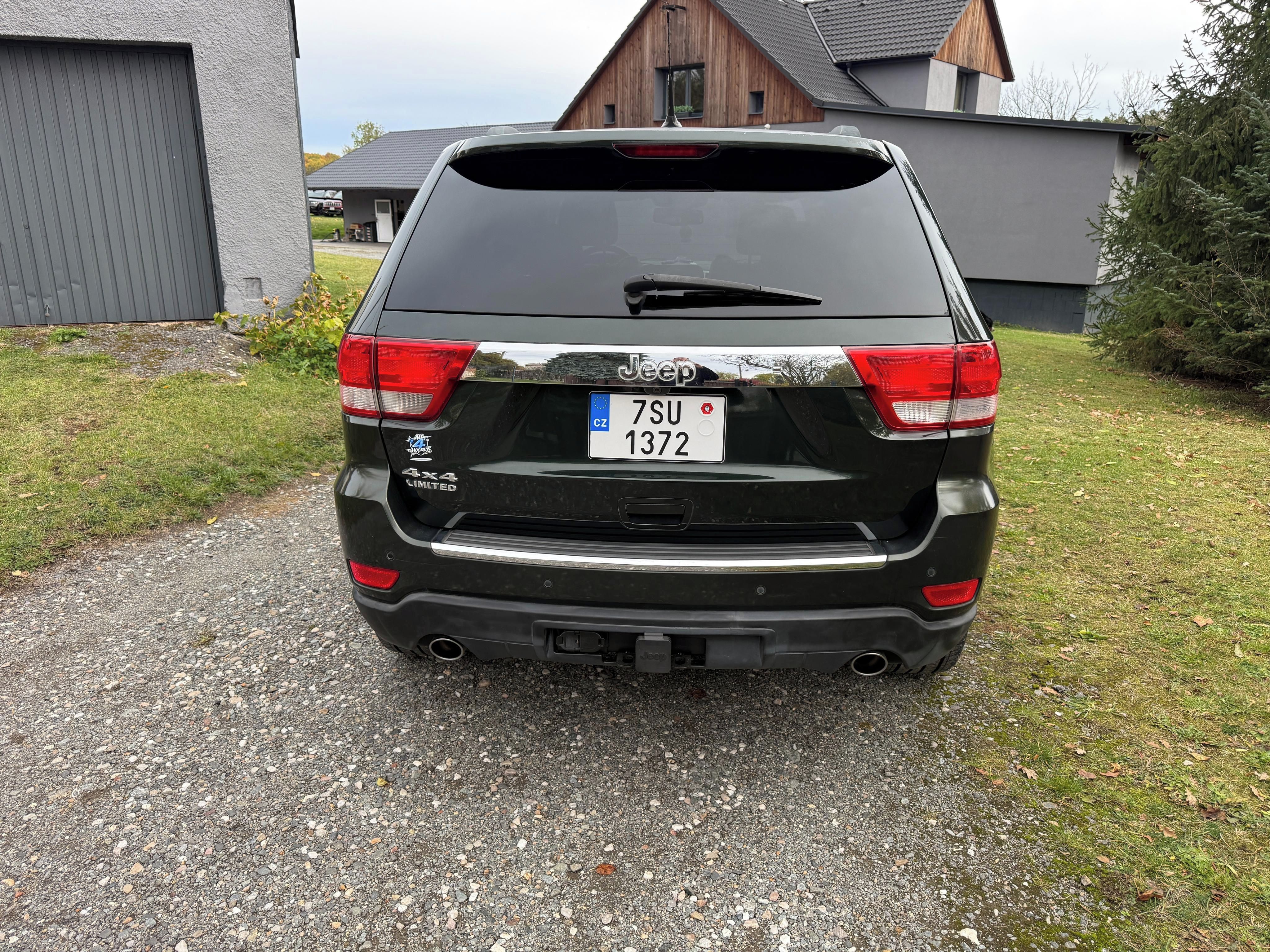 Jeep Grand Cherokee, Limited 5.7 v8 HEMI - fotka 6
