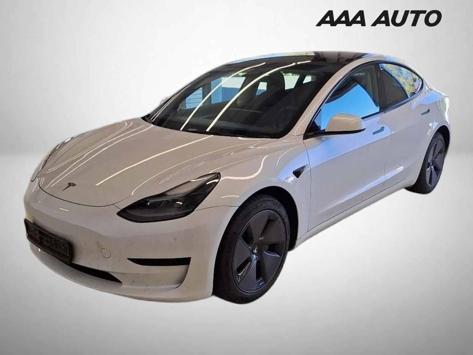 Tesla Model 3, Standard LFP 64kWh, Automat