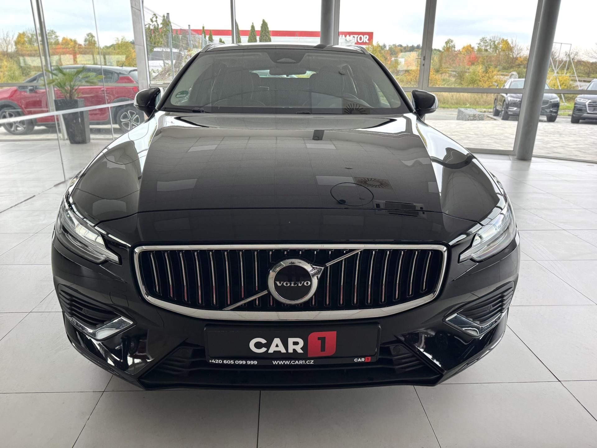 Volvo V60, T6 AWD*Recharge*KeyLess*Tažné - fotka 3