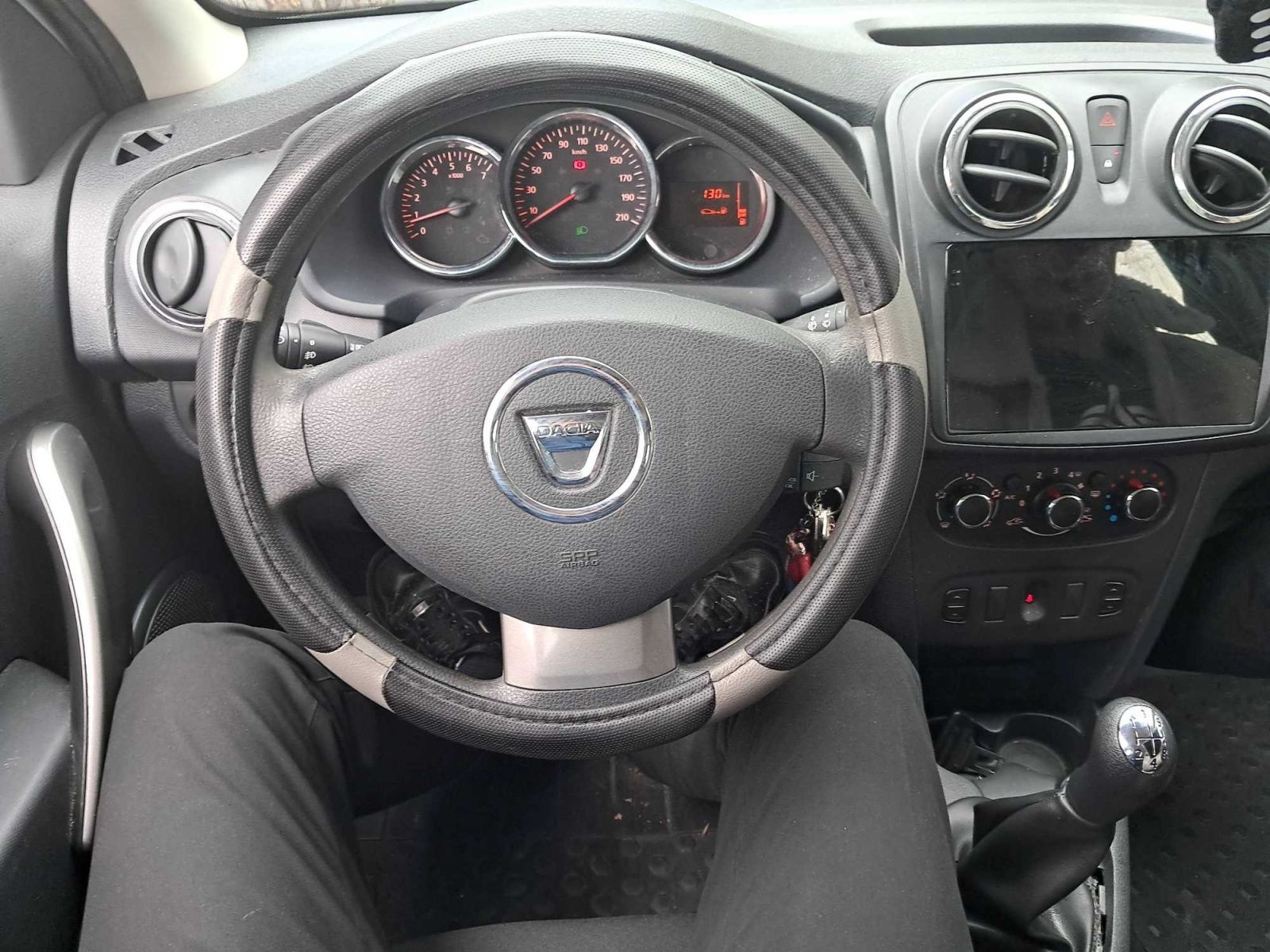 Dacia Sandero, 1.2 16V, CZ doklady, Klima - fotka 3