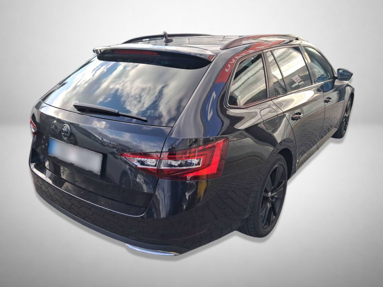Škoda Superb, 2.0 TDI, Sportline, 4X4 - fotka 2