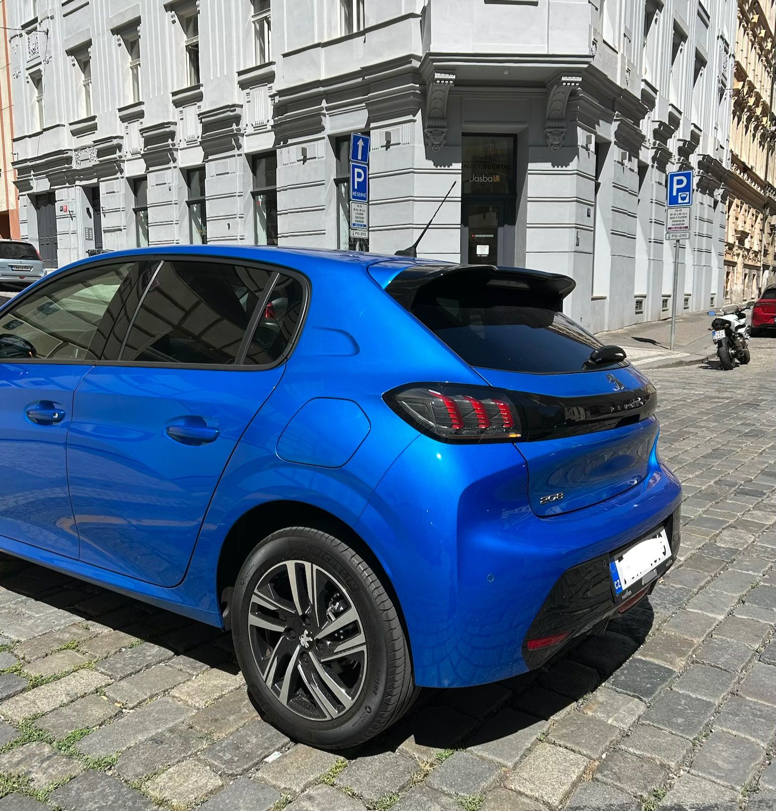 Peugeot 208, Peugeot 208 1.2 PT Allure. AT - fotka 3