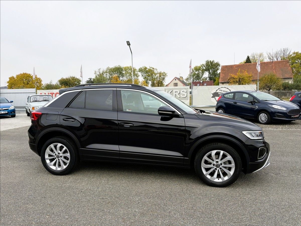 Volkswagen T-Roc, 1,0 TSi 81KW LED,CarPlay,Navi, - fotka 3