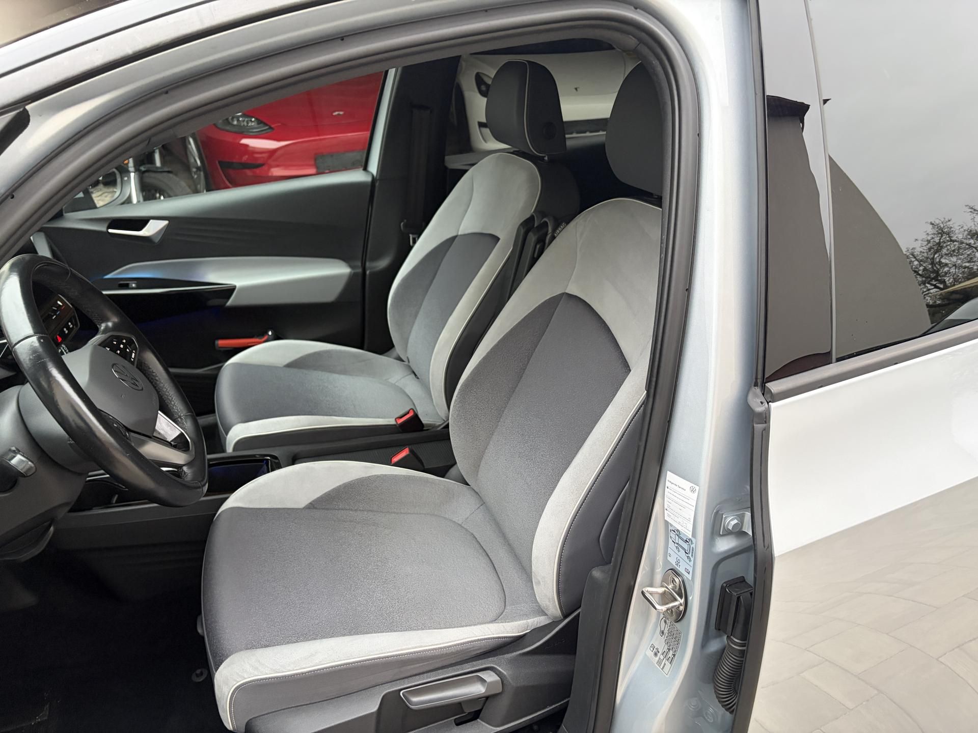 Volkswagen ID.3, 62kwh,150kw,Matrix, park.kam - fotka 5