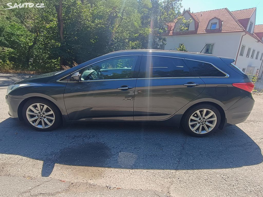 Hyundai i40, Hyundai i40, 2.0 GDI (benzín) - fotka 4