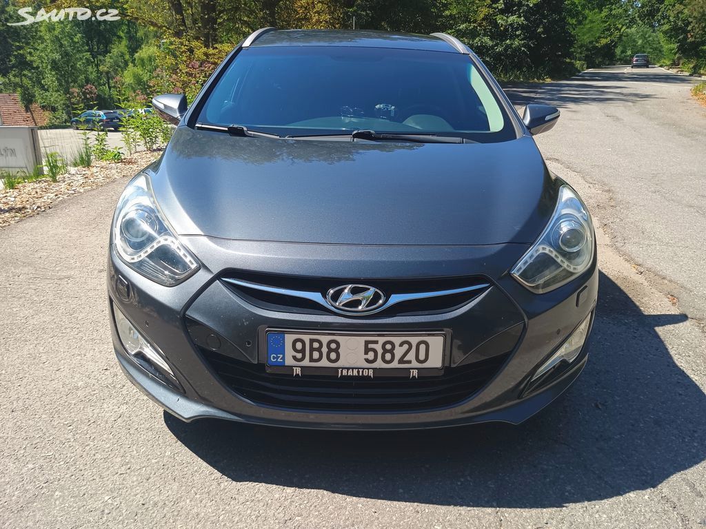 Hyundai i40, Hyundai i40, 2.0 GDI (benzín) - fotka 2