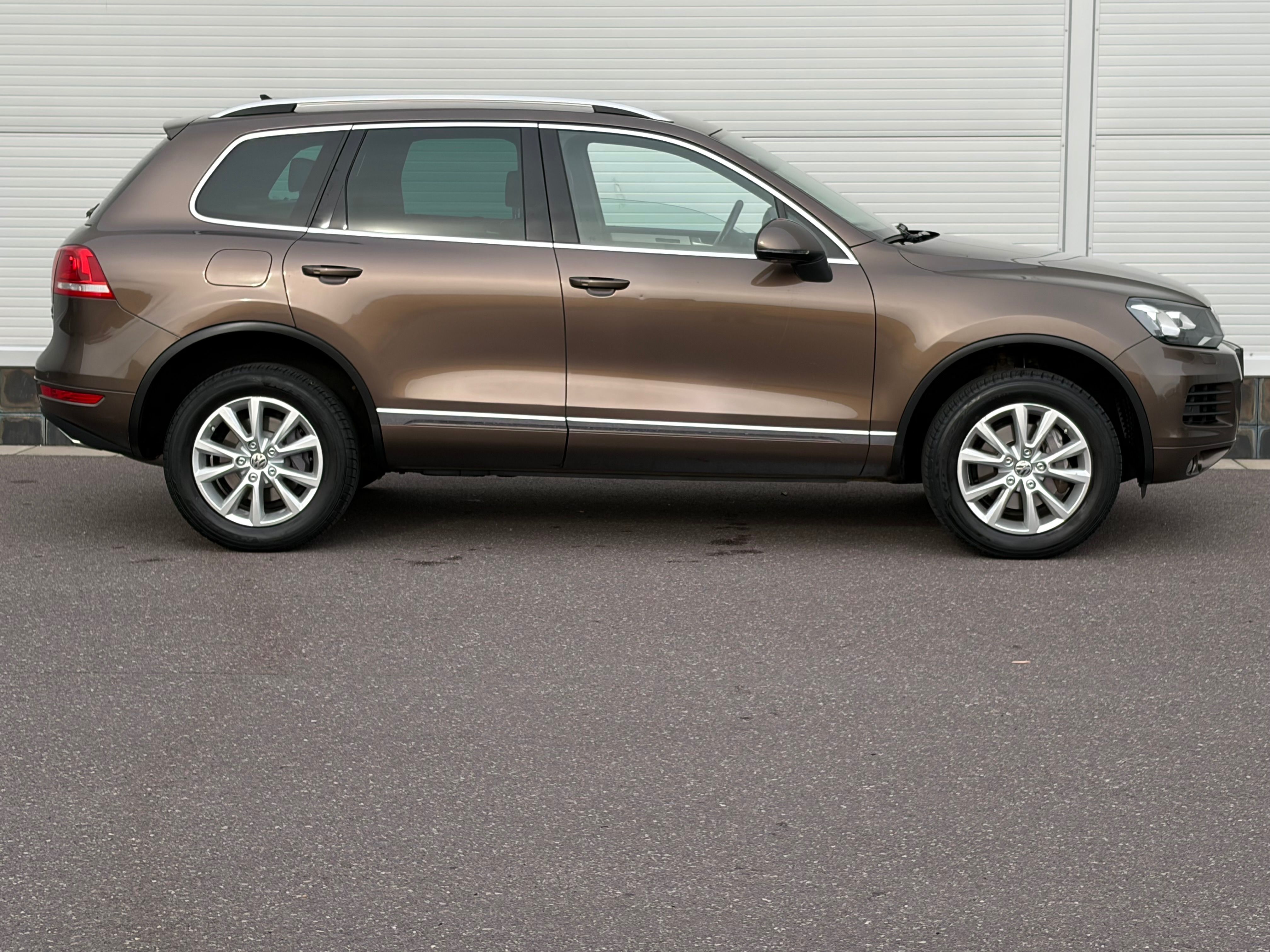 Volkswagen Touareg, 180kW/PLNÝ SERVIS/N.ROZVODY/ - fotka 6