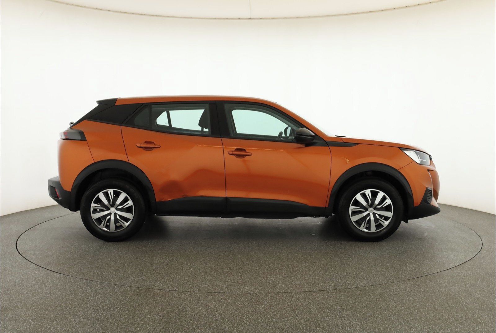 Peugeot 2008, 1.2 PureTech, Tempomat - fotka 6