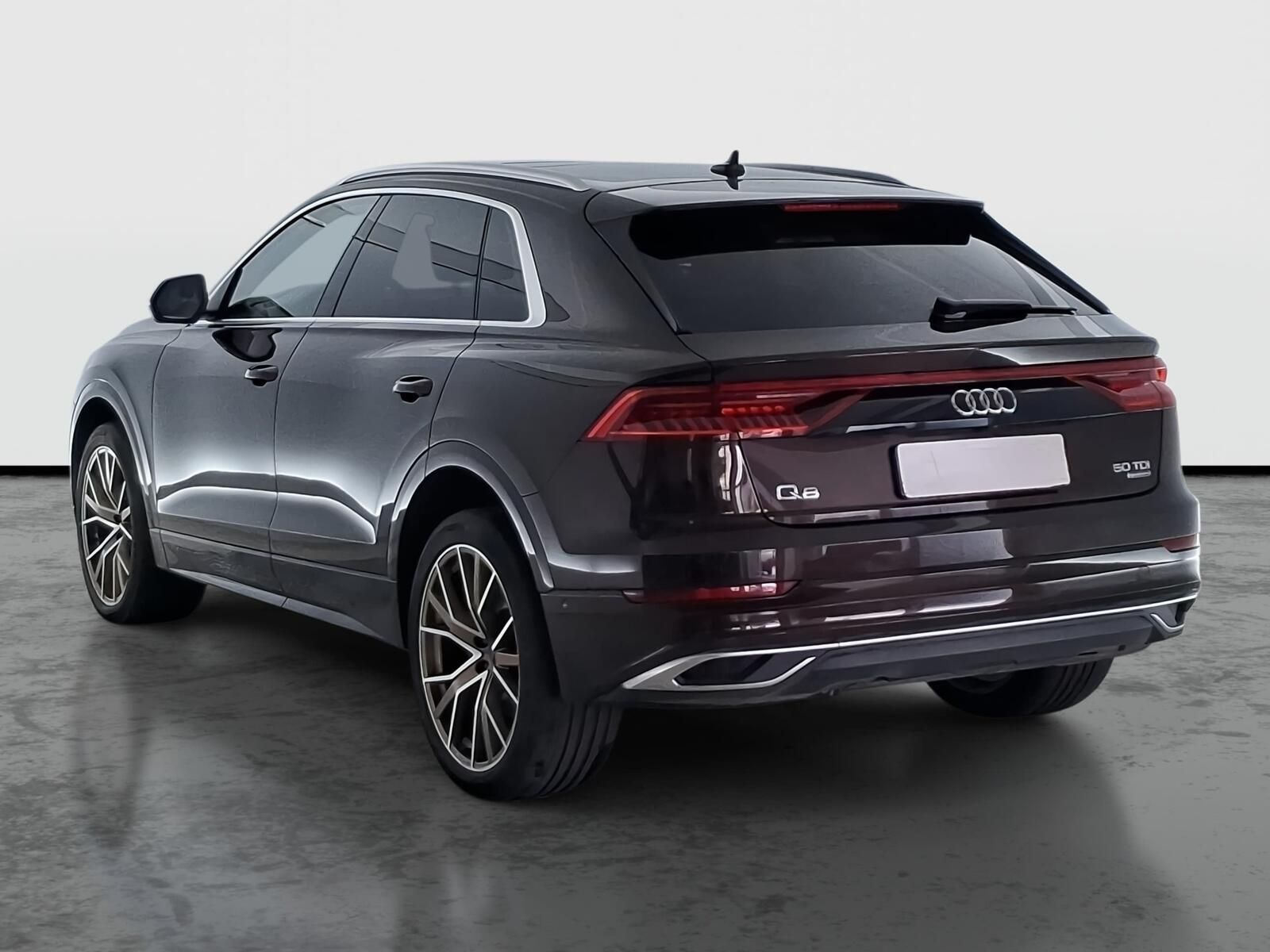 Audi Q8, 50 TDI - fotka 4