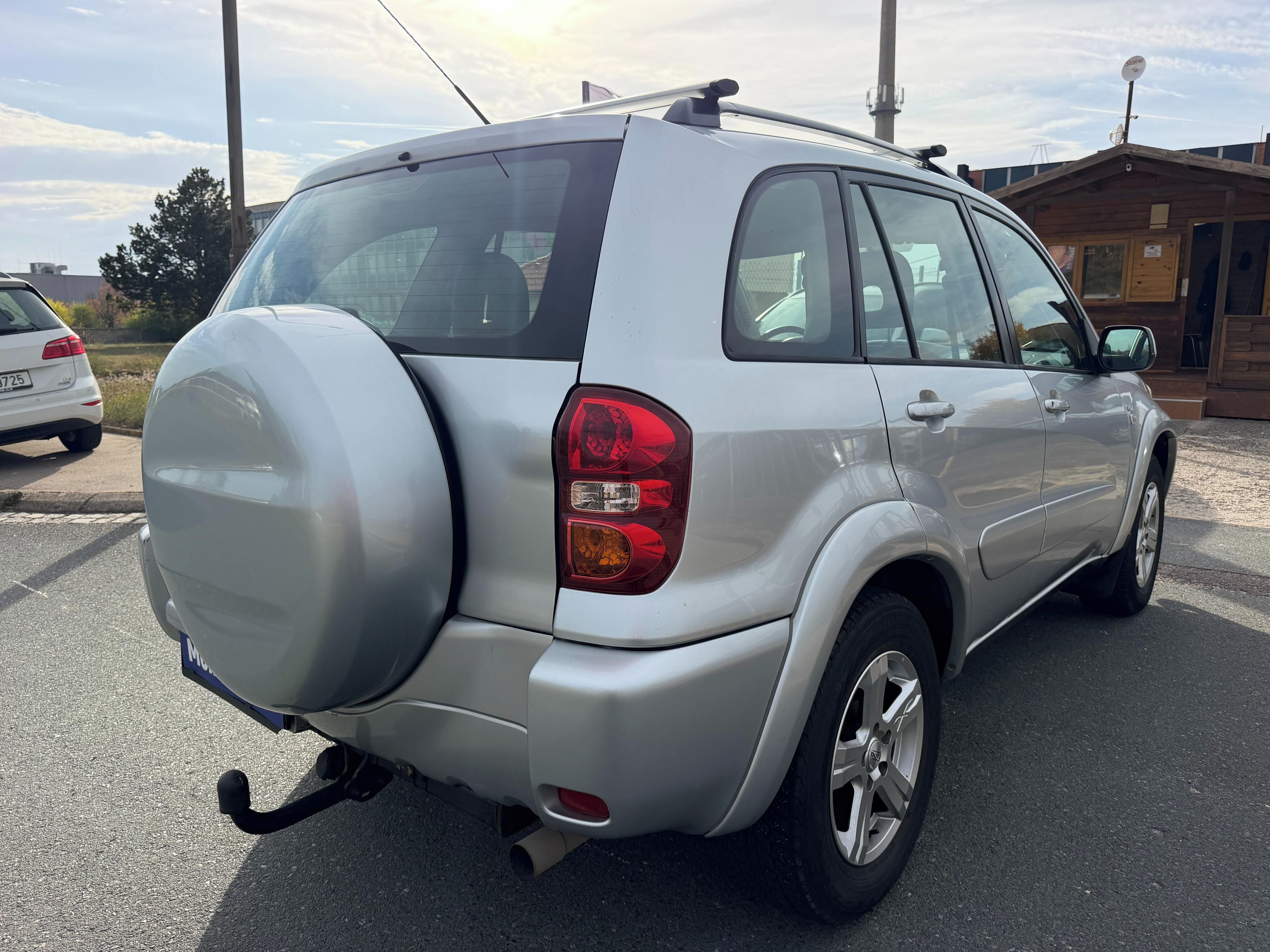 Toyota Rav4, 2.0 VVT-i 110kW 4X4, TAŽNÉ - fotka 5