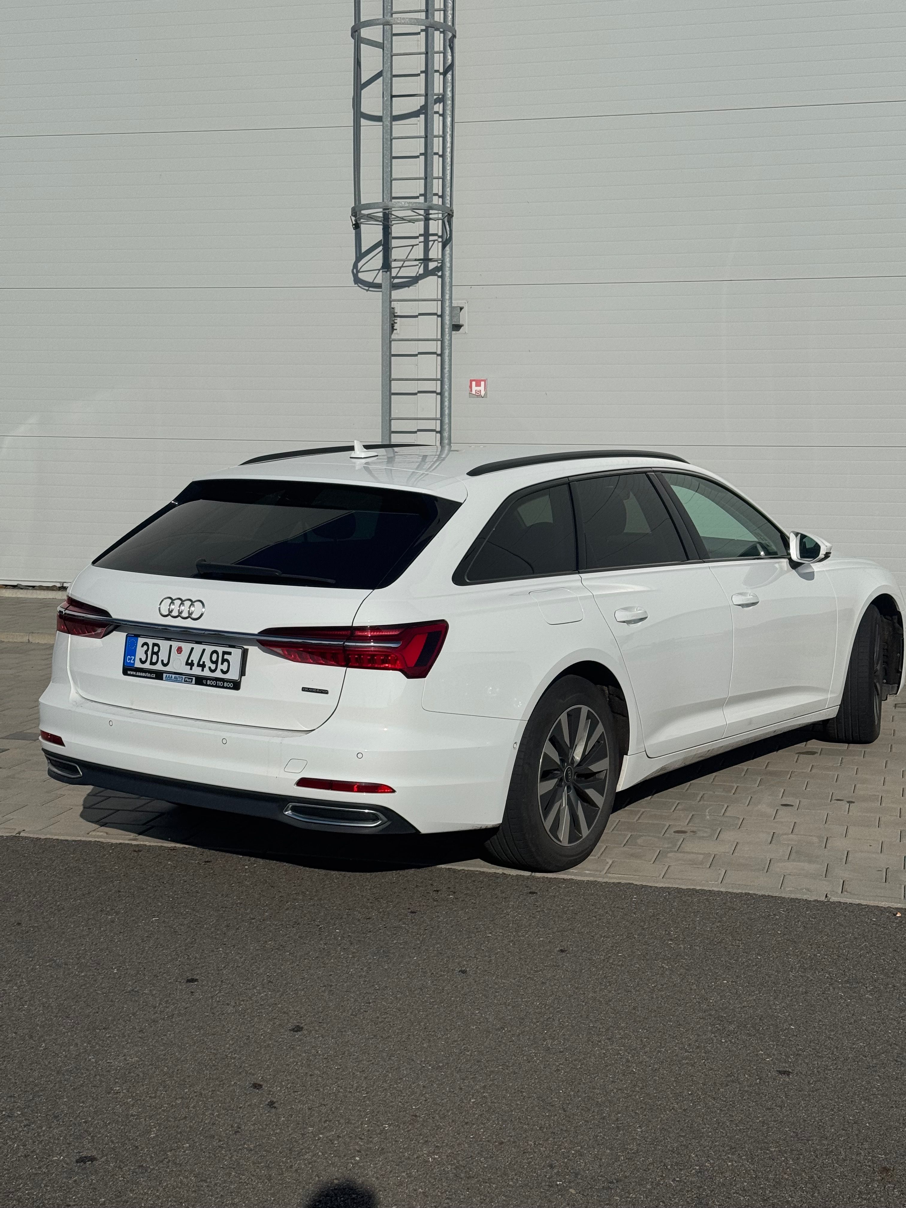 Audi A6 Avant, AUDI A6 3.0TDI 180KW AUT. DPH - fotka 4