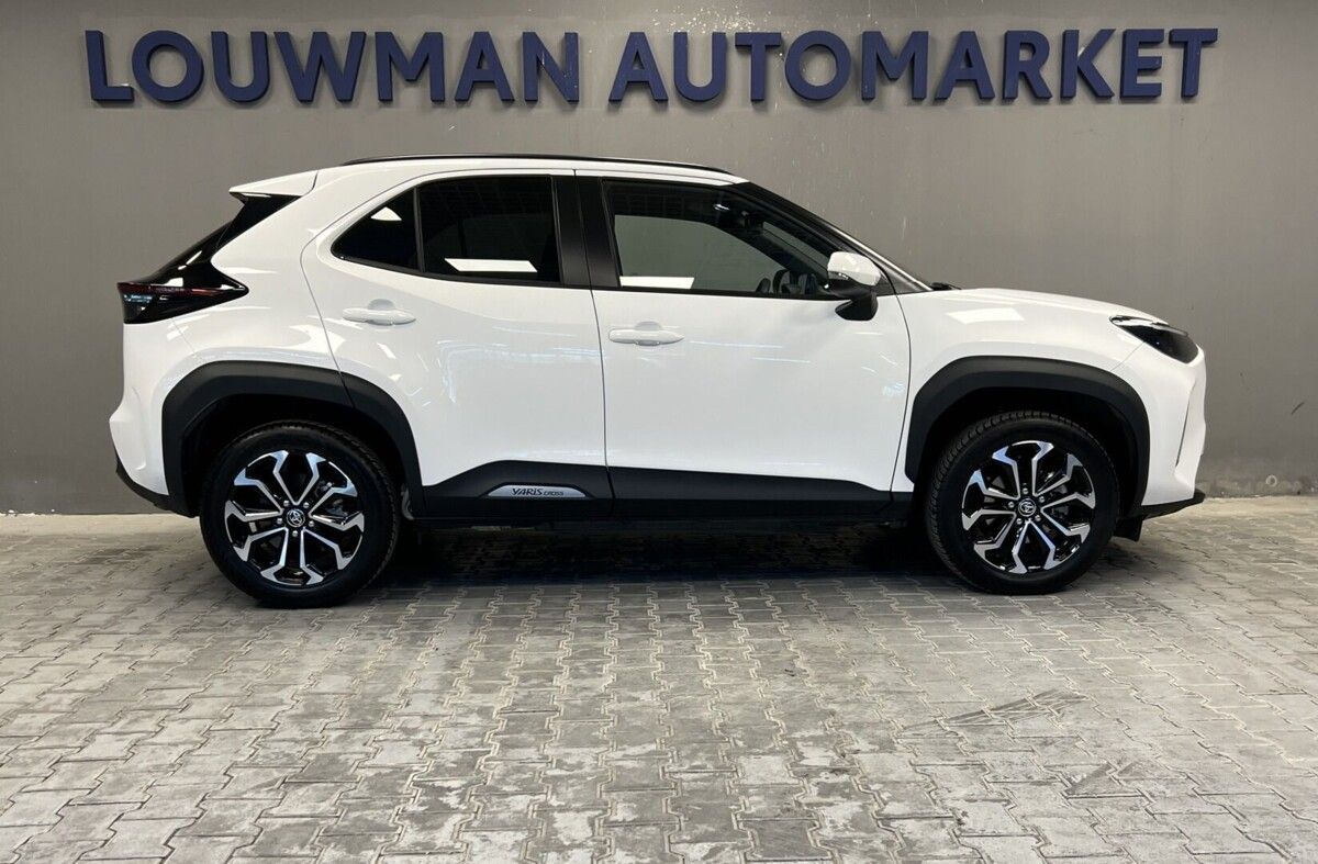 Toyota Yaris Cross, 1,5 Hybrid AT Style - fotka 3