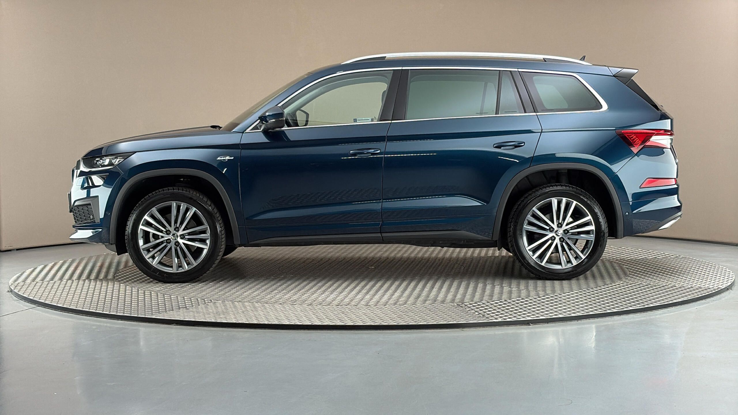 Škoda Kodiaq, 2.0 TDI DSG 4x4 L&K - fotka 4