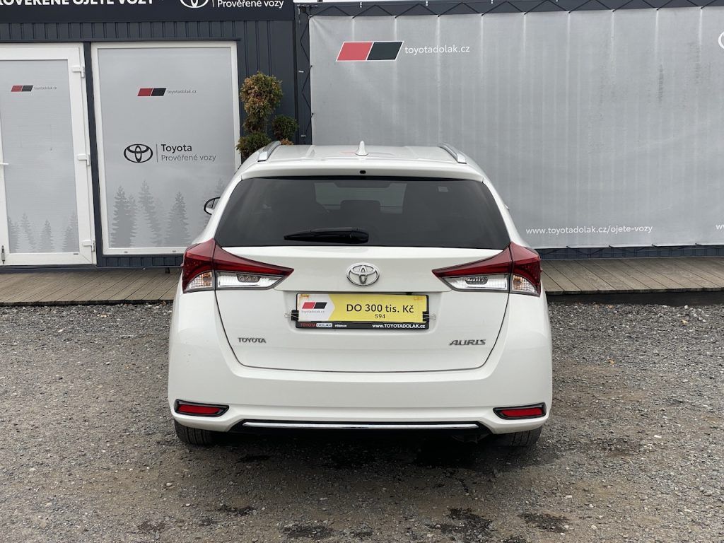 Toyota Auris, 1.6i, ČR, Active, 2x kola - fotka 6