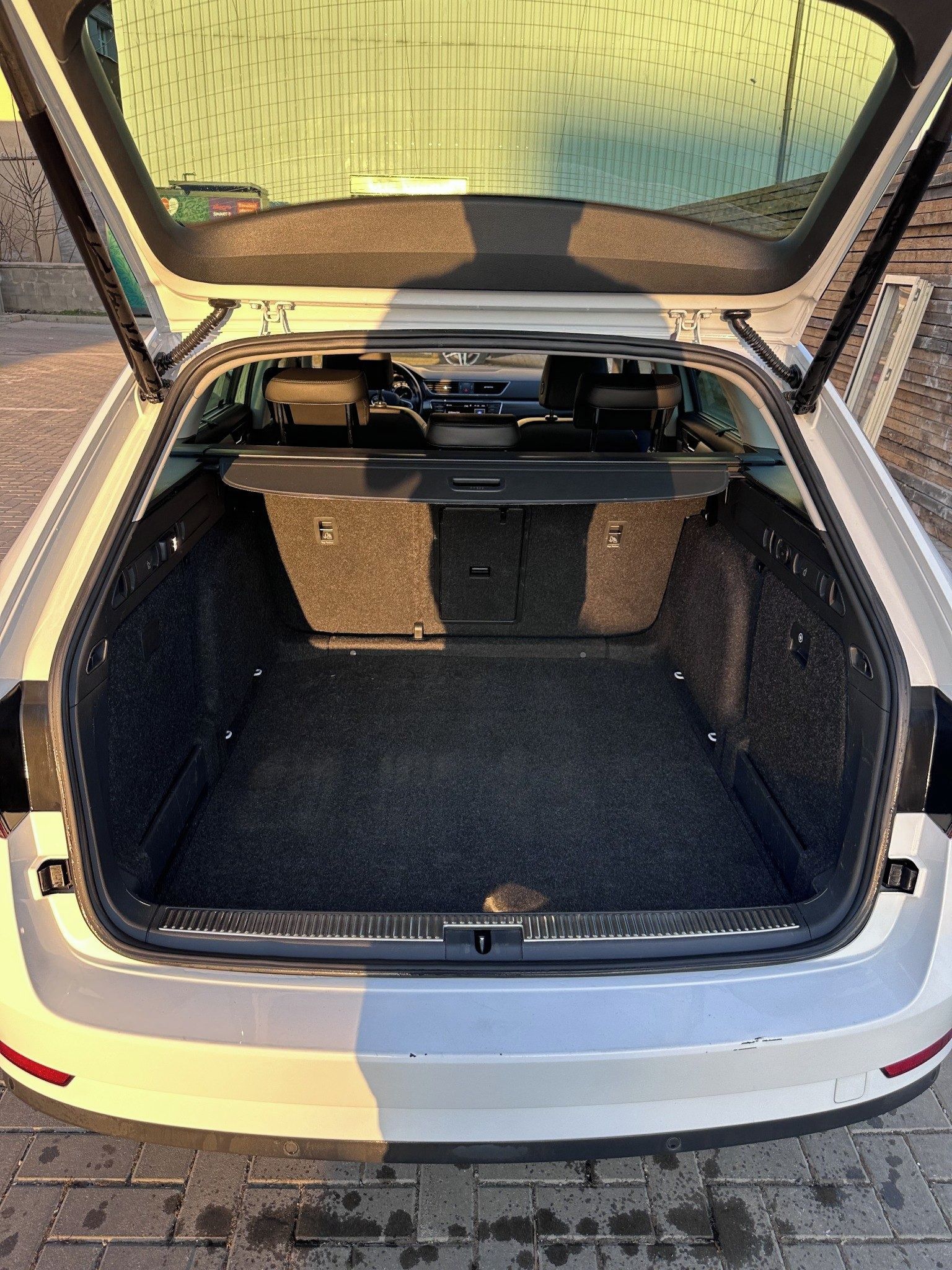 Škoda Superb, 2,0 TDI - fotka 4
