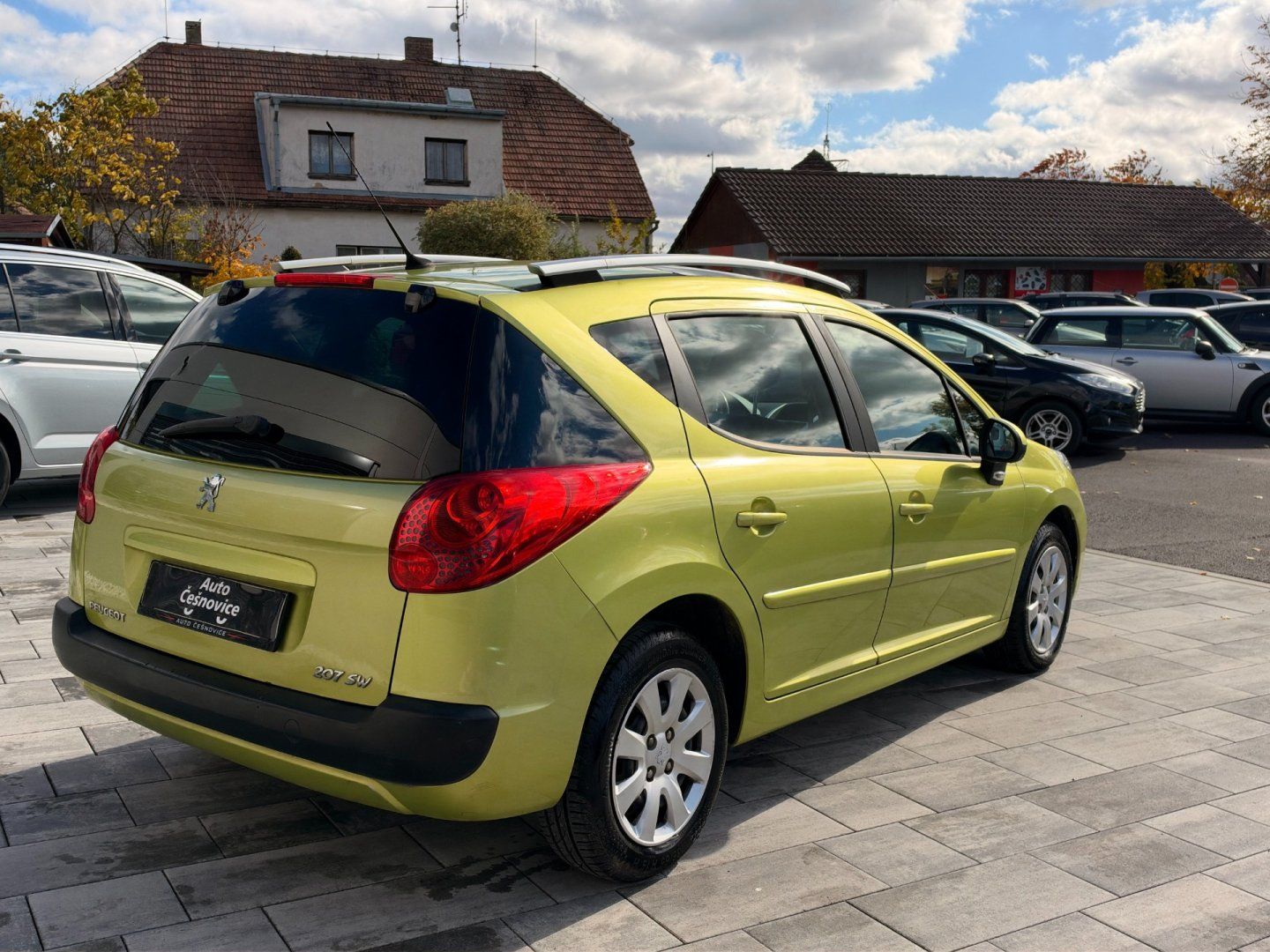 Peugeot 207, SW 1.6HDi 66kW - fotka 5