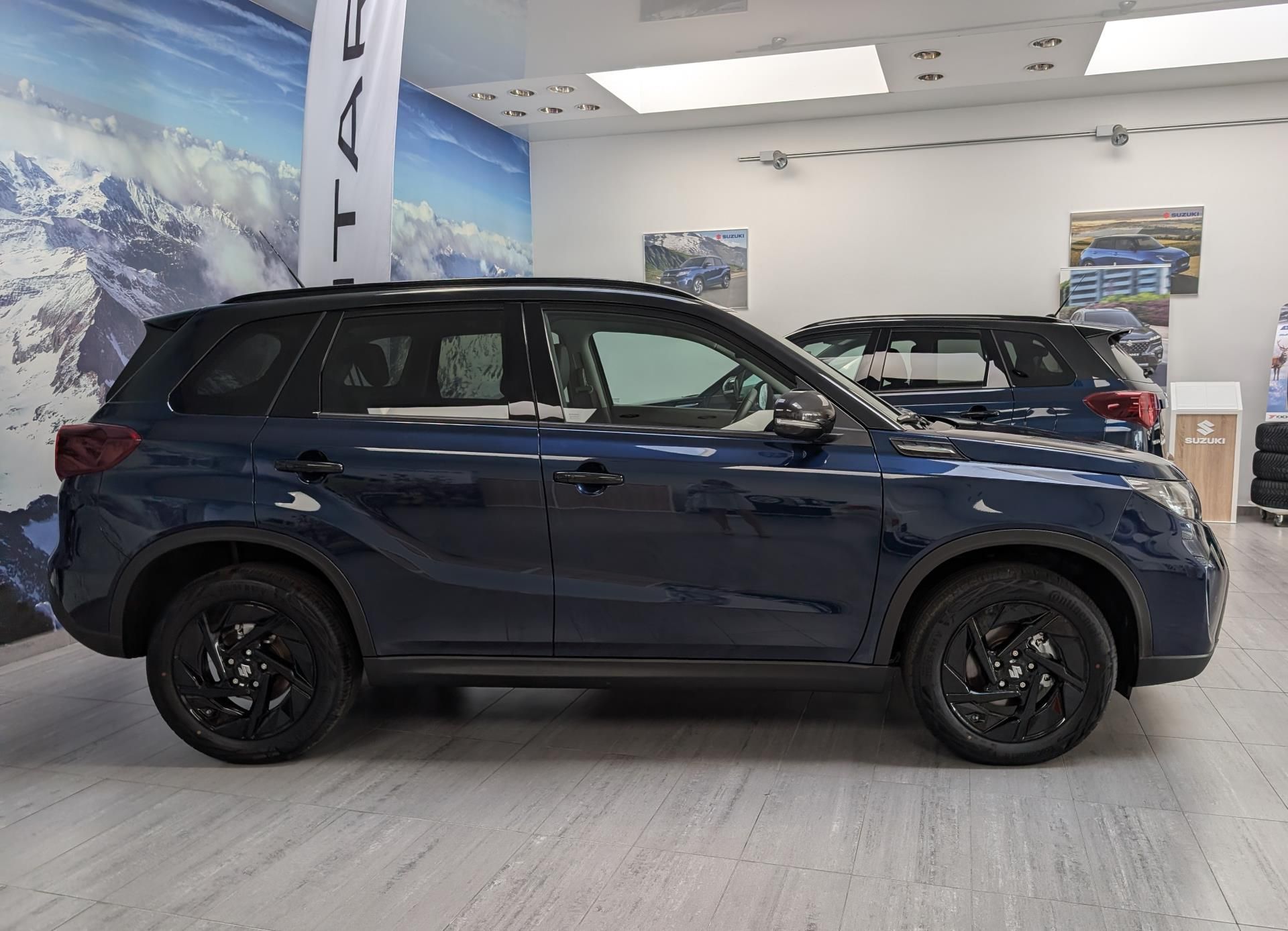 Suzuki Vitara, ELEGANCE PANORAMA 1.4 HYBRID A - fotka 3