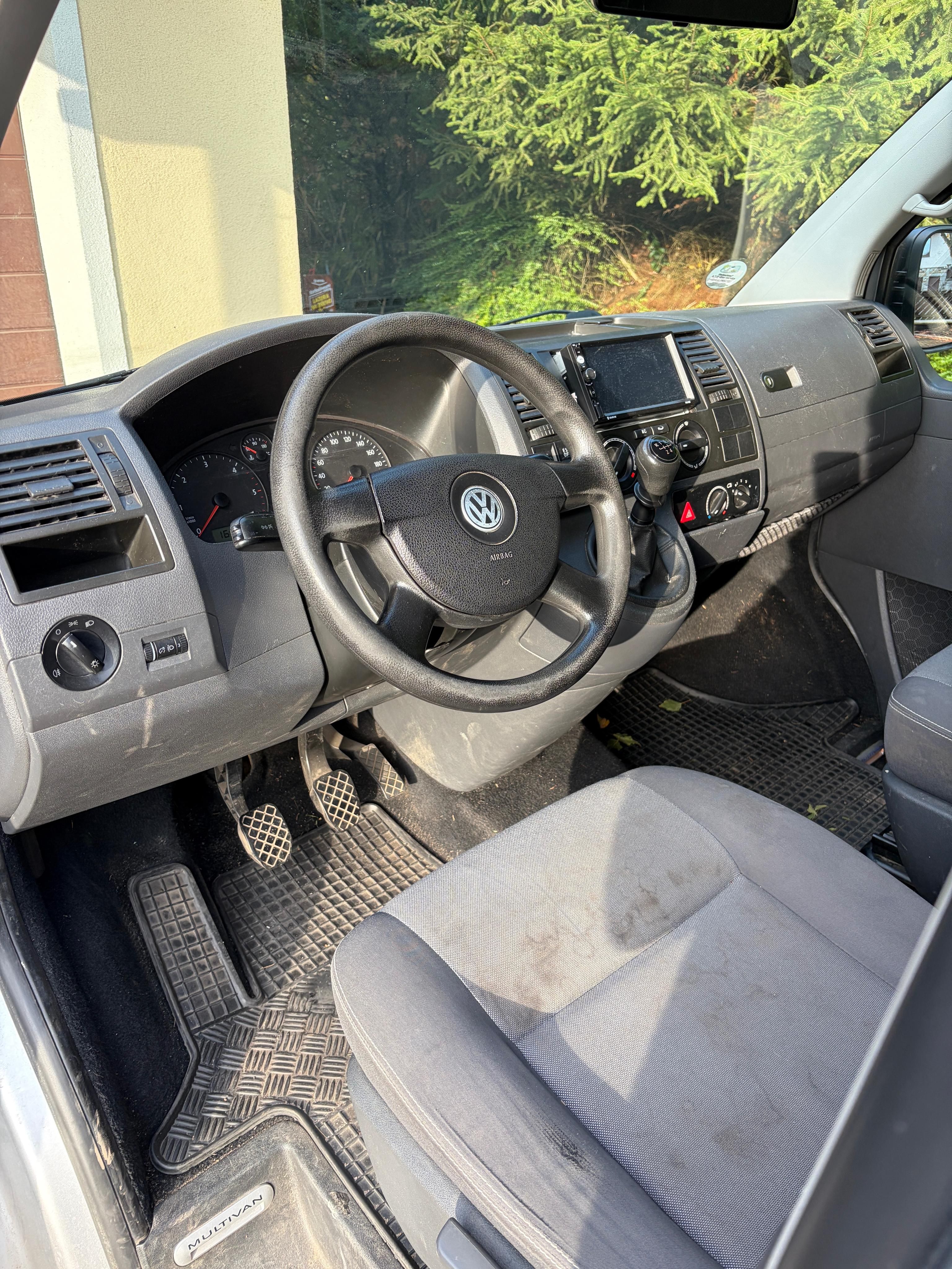 Volkswagen Multivan, 1.9 TDI webasto - fotka 4