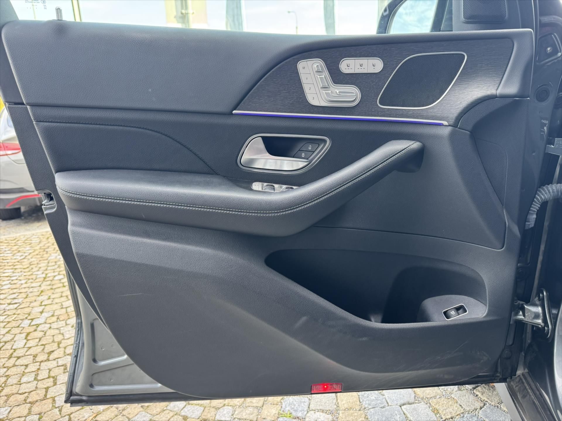 Mercedes-Benz GLE, GLE 350de 4MATIC - fotka 4
