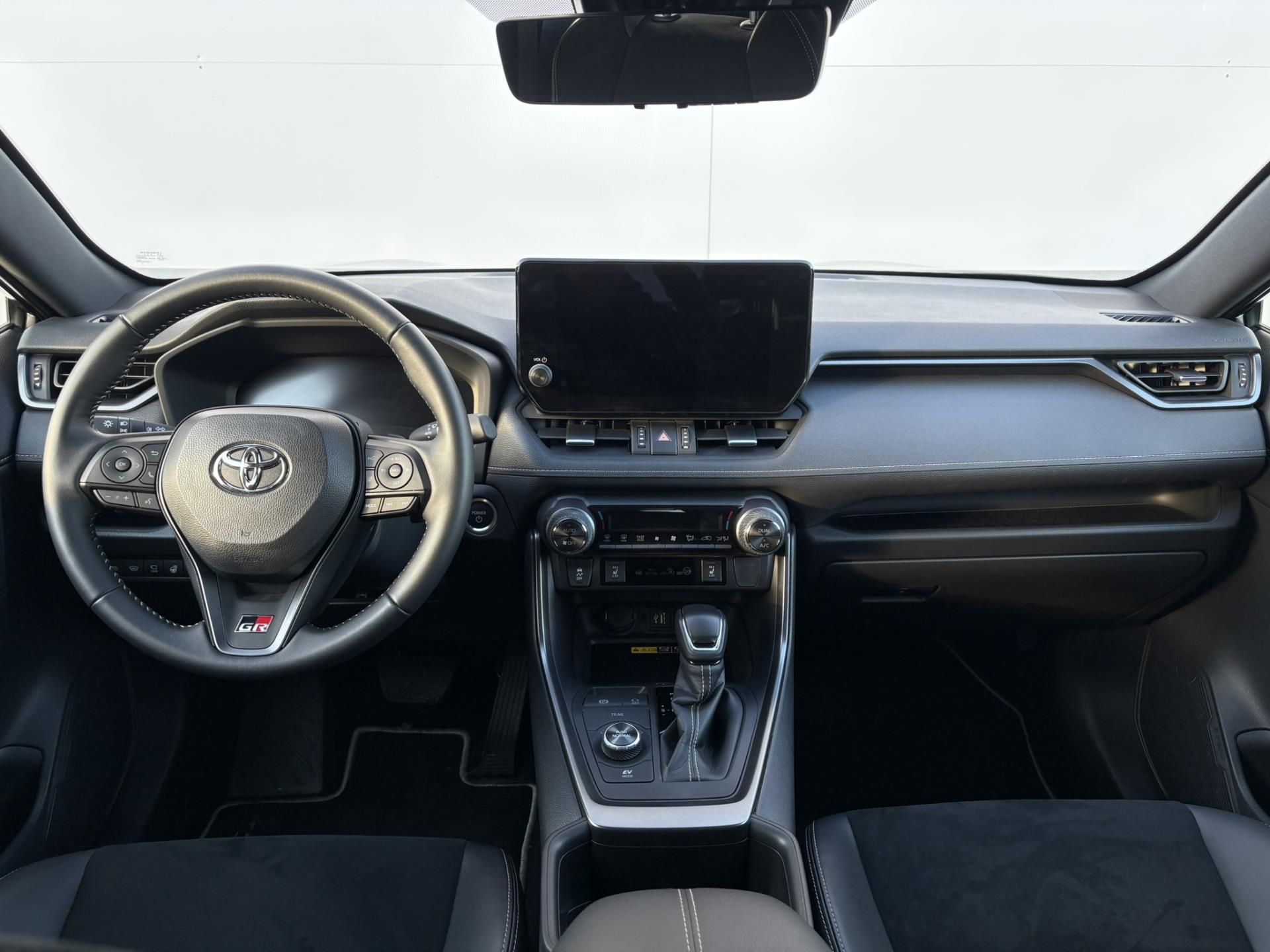 Toyota Rav4, 2.5 HSD e-CVT AWD GR-Sport - fotka 5