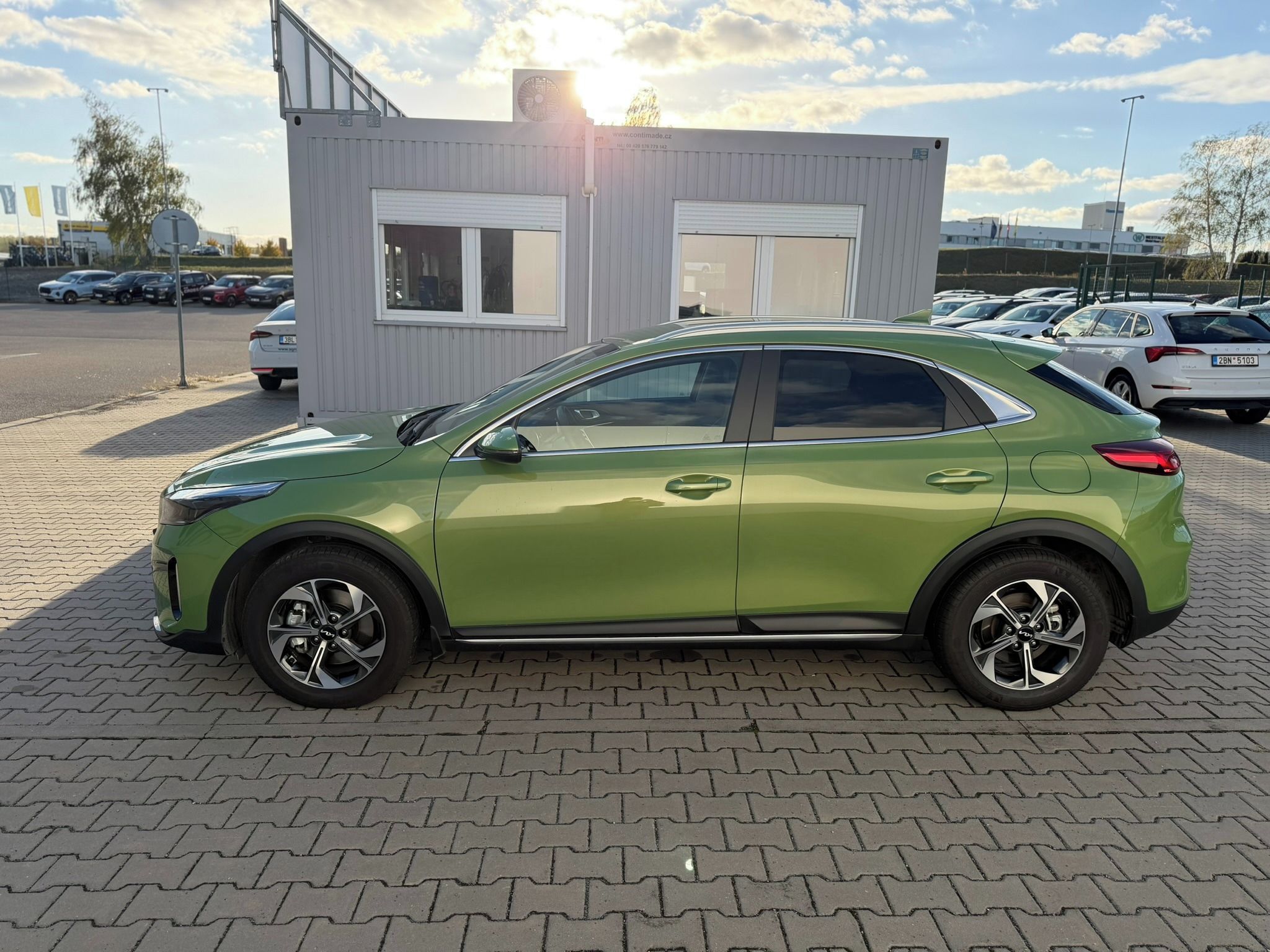 Kia XCee´d, 1.5 T-GDI 103 kW Exclusive DCT - fotka 4